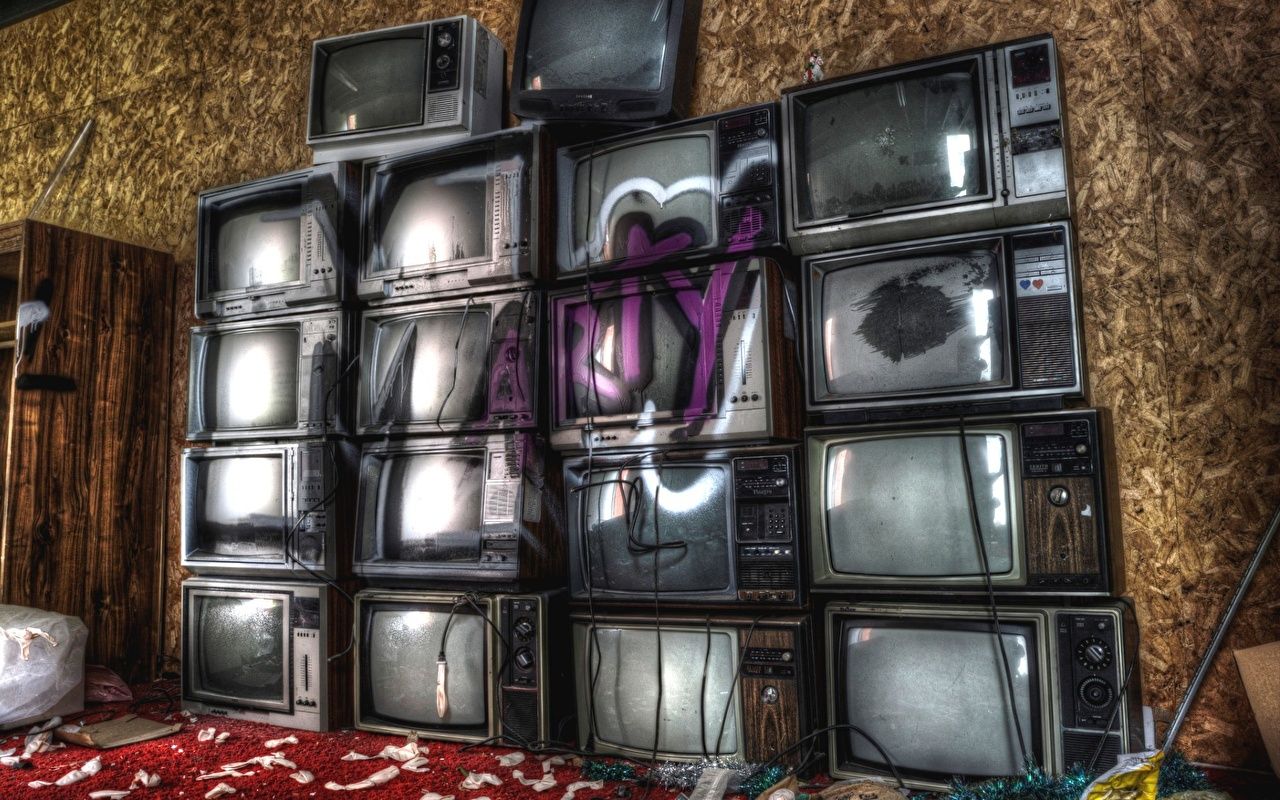 Desktop Wallpaper HDRI Graffiti Old television