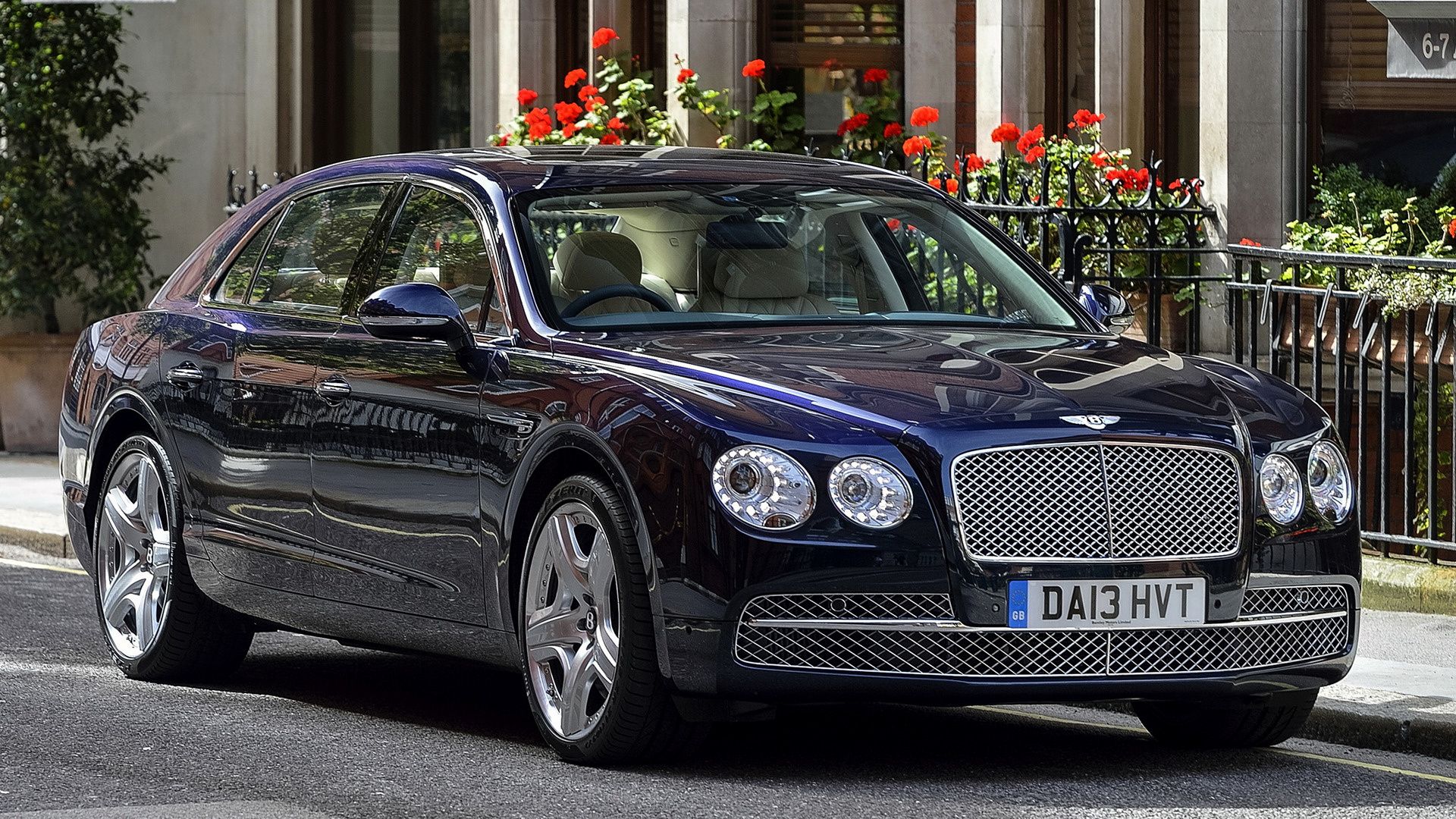 Free download 2013 Bentley Flying Spur UK Wallpaper and HD Image