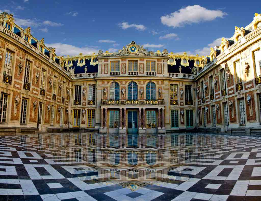 Palace of Versailles Wallpaper