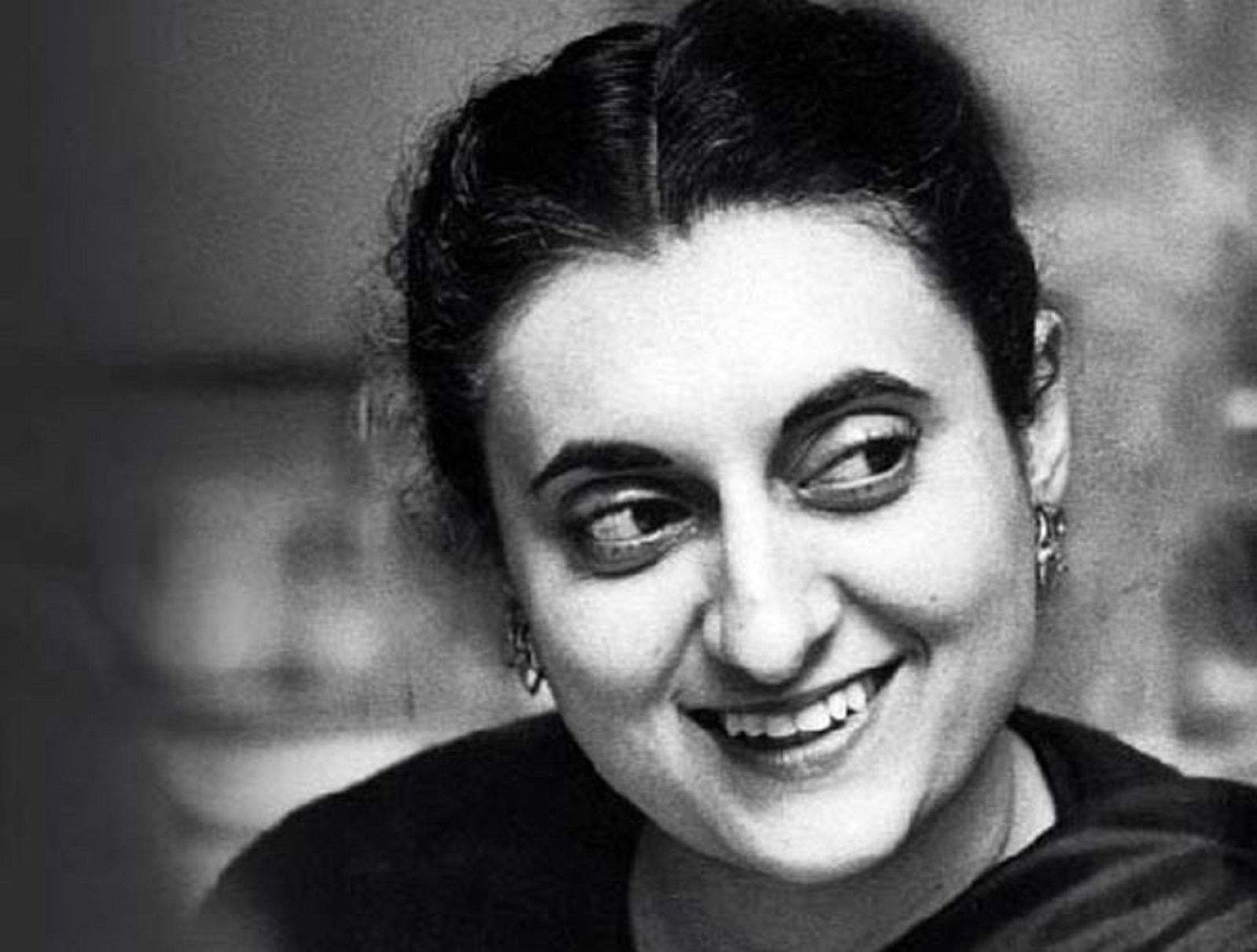 On Indira Gandhi birthday, here are some of the rare picture