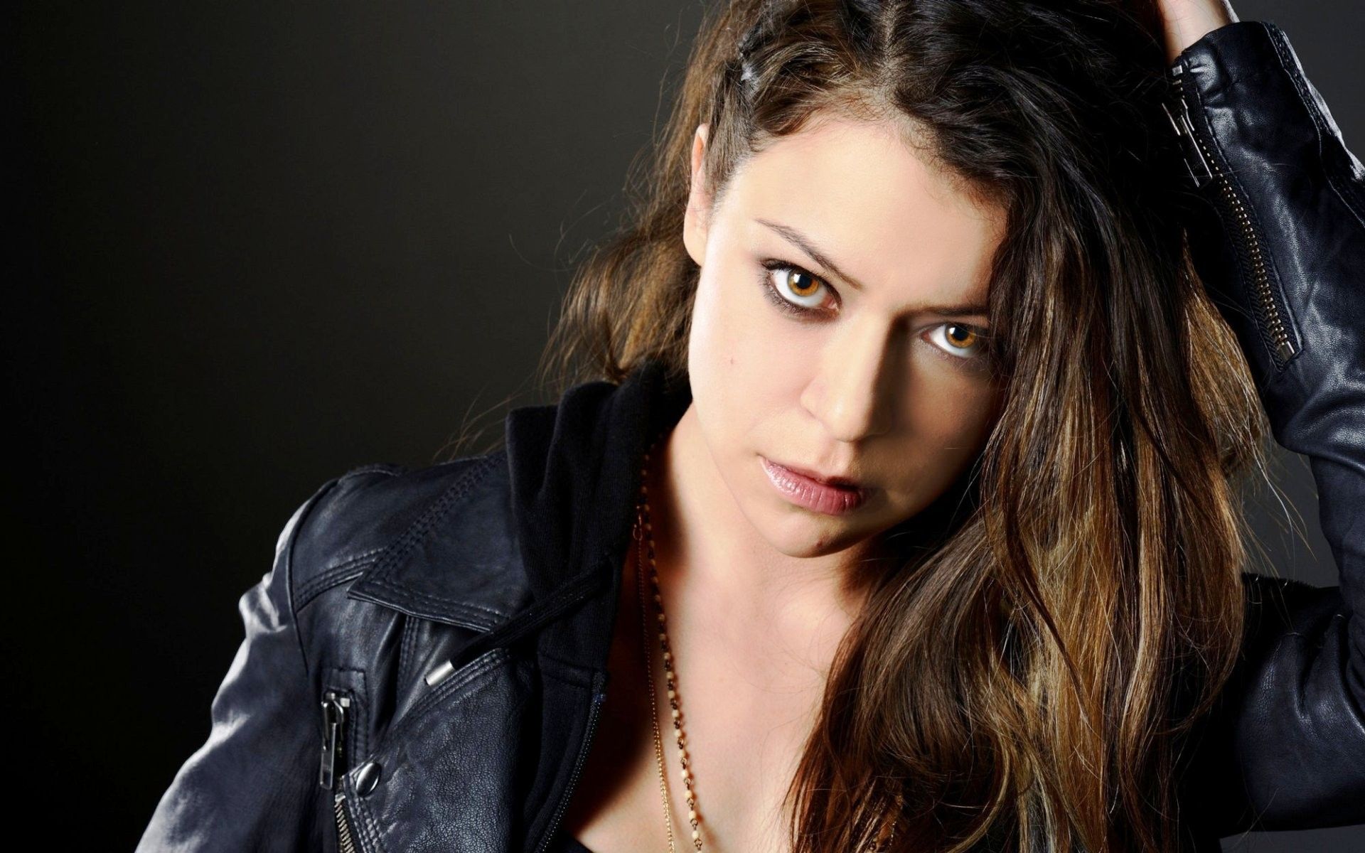 Gorgeous Jacket wallpaperx1200