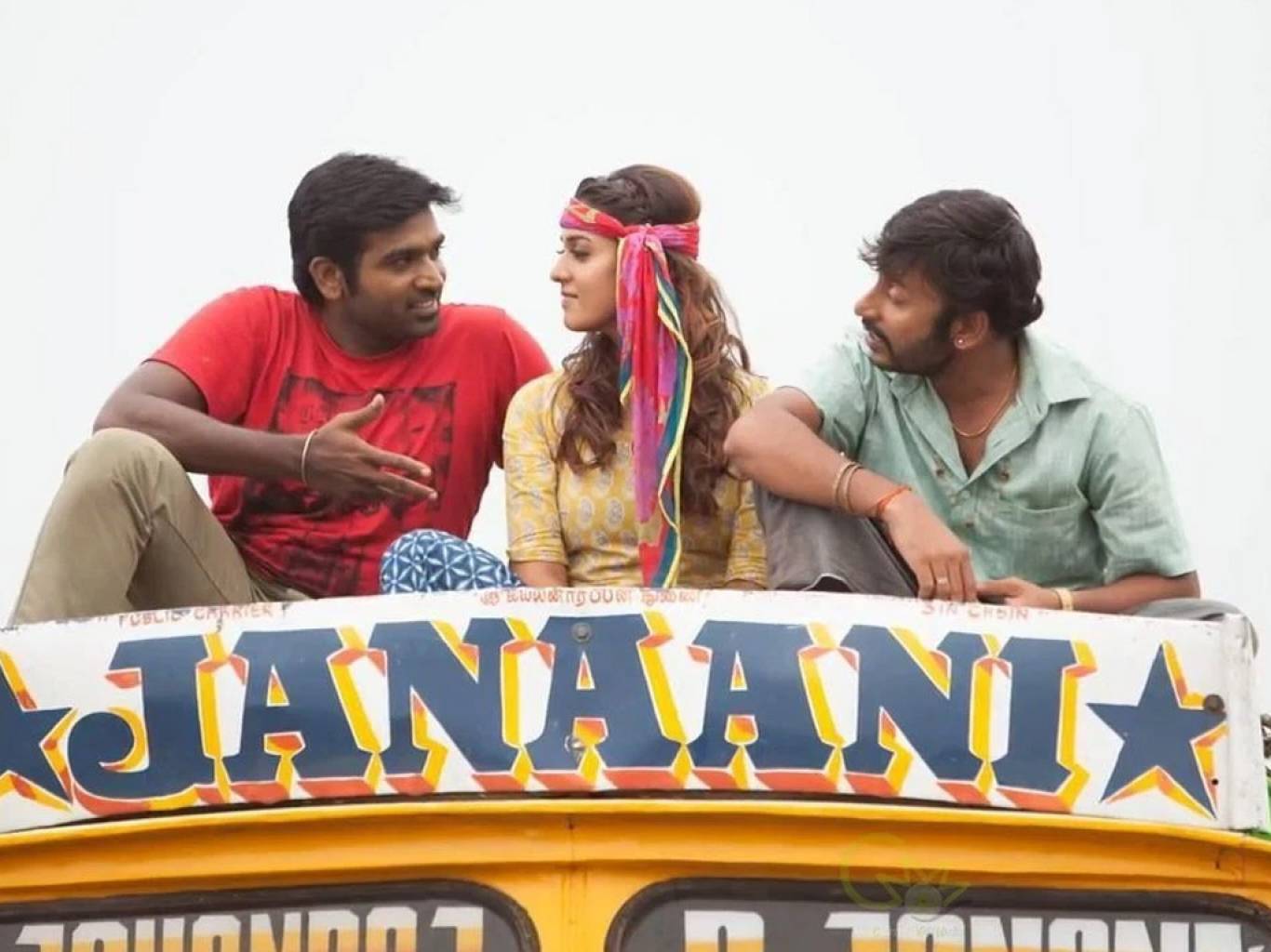 Naanum Rowdy Dhaan Movie HD Wallpaper. Naanum Rowdy Dhaan HD