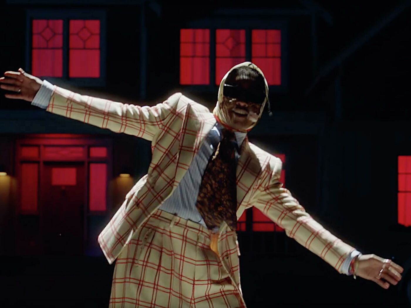 A$AP Rocky в платке танцует под Мурку в трейлере клипа - РИА