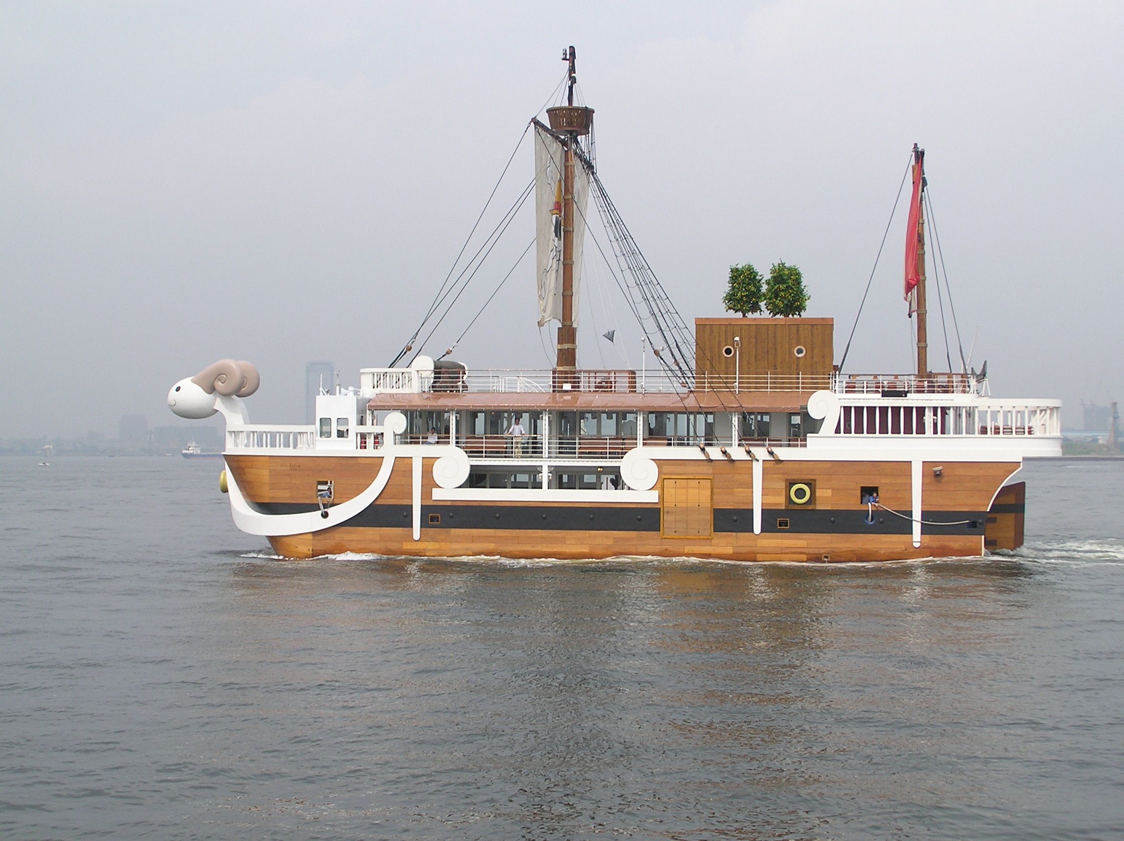 Colin Farrell's son wasn't impressed by his Dumbo role. Sunshine