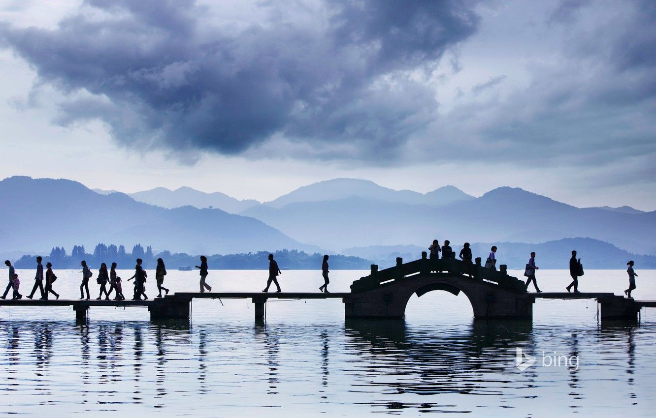 Wallpaper bridge, lake, people, China, Hangzhou, west lake image