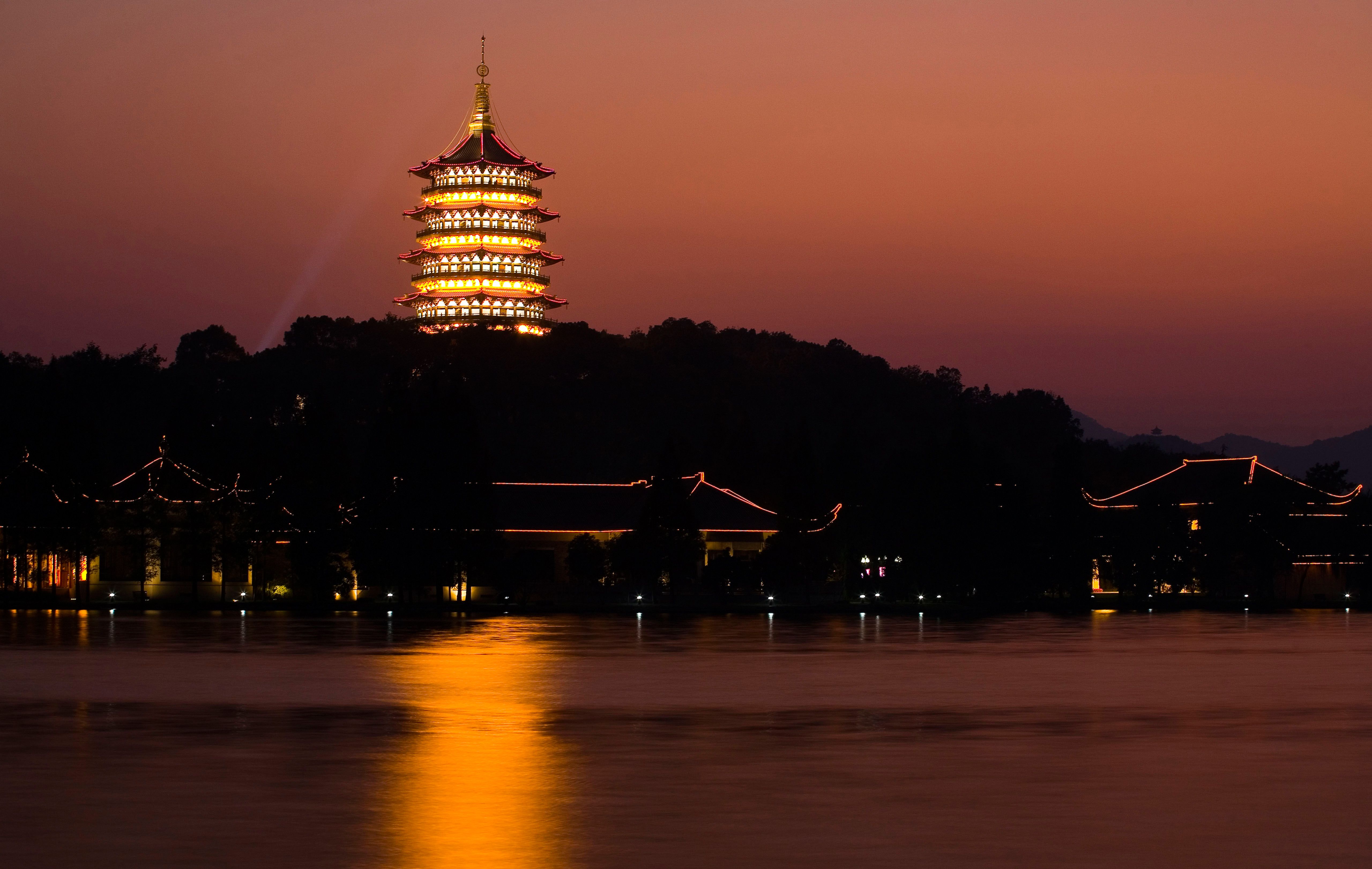 5120x3243px Hangzhou 5225.31 KB