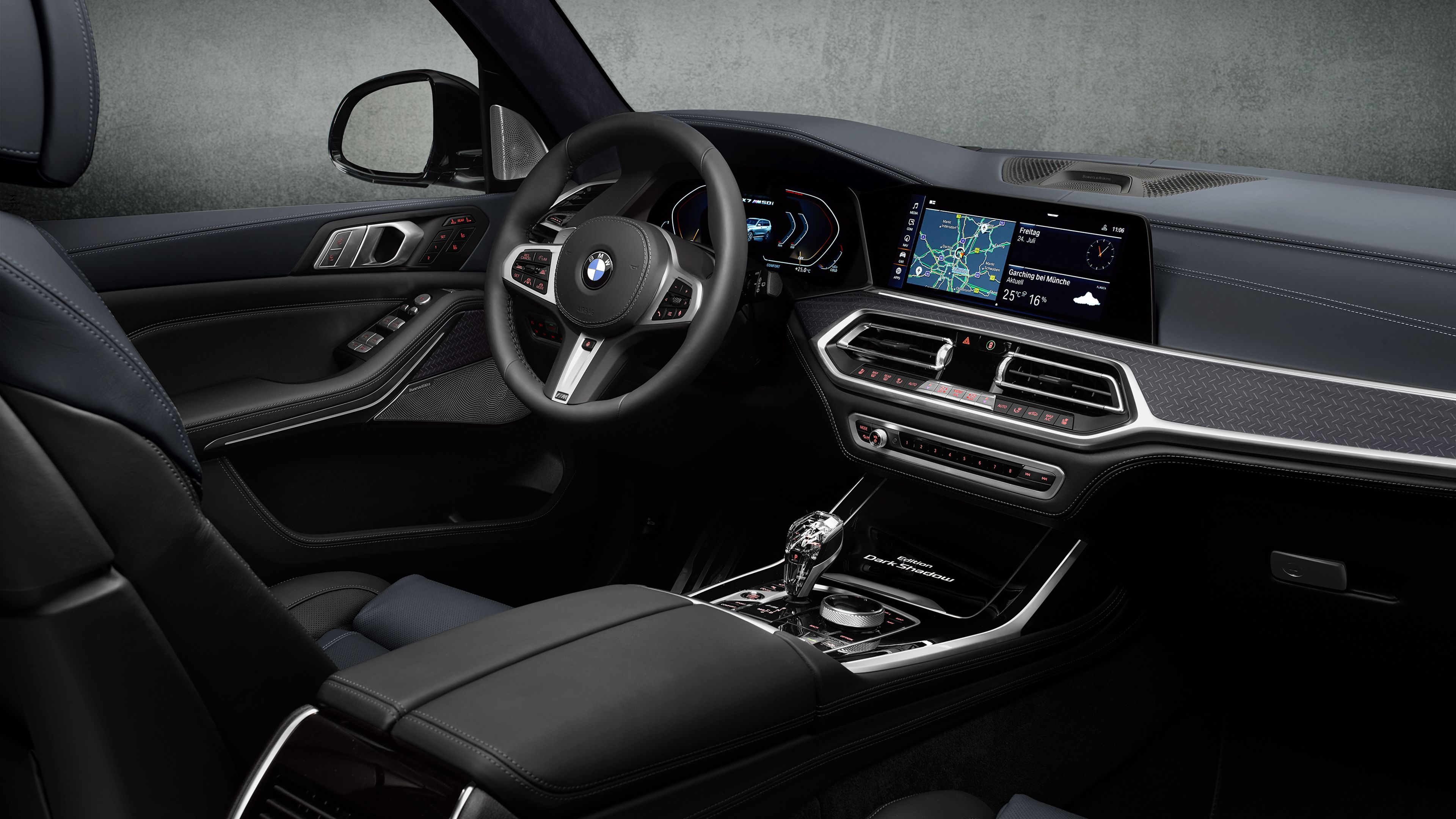BMW X7 M50i Edition Dark Shadow 2020 4K Interior Wallpaper. HD