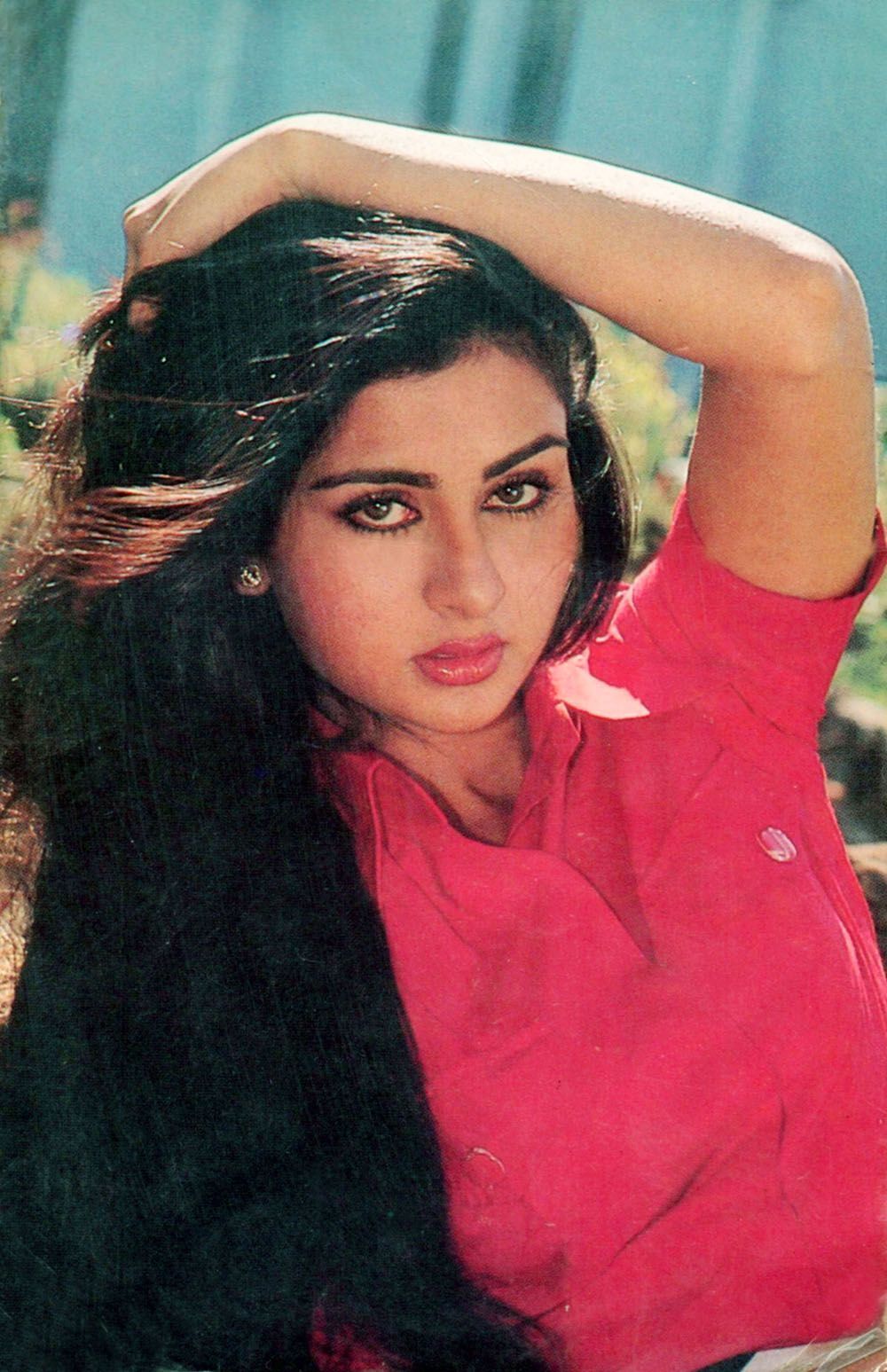 Poonamdhillon #Poonam | Most beautiful indian actress, Vintage bollywood,  Beautiful bollywood actress