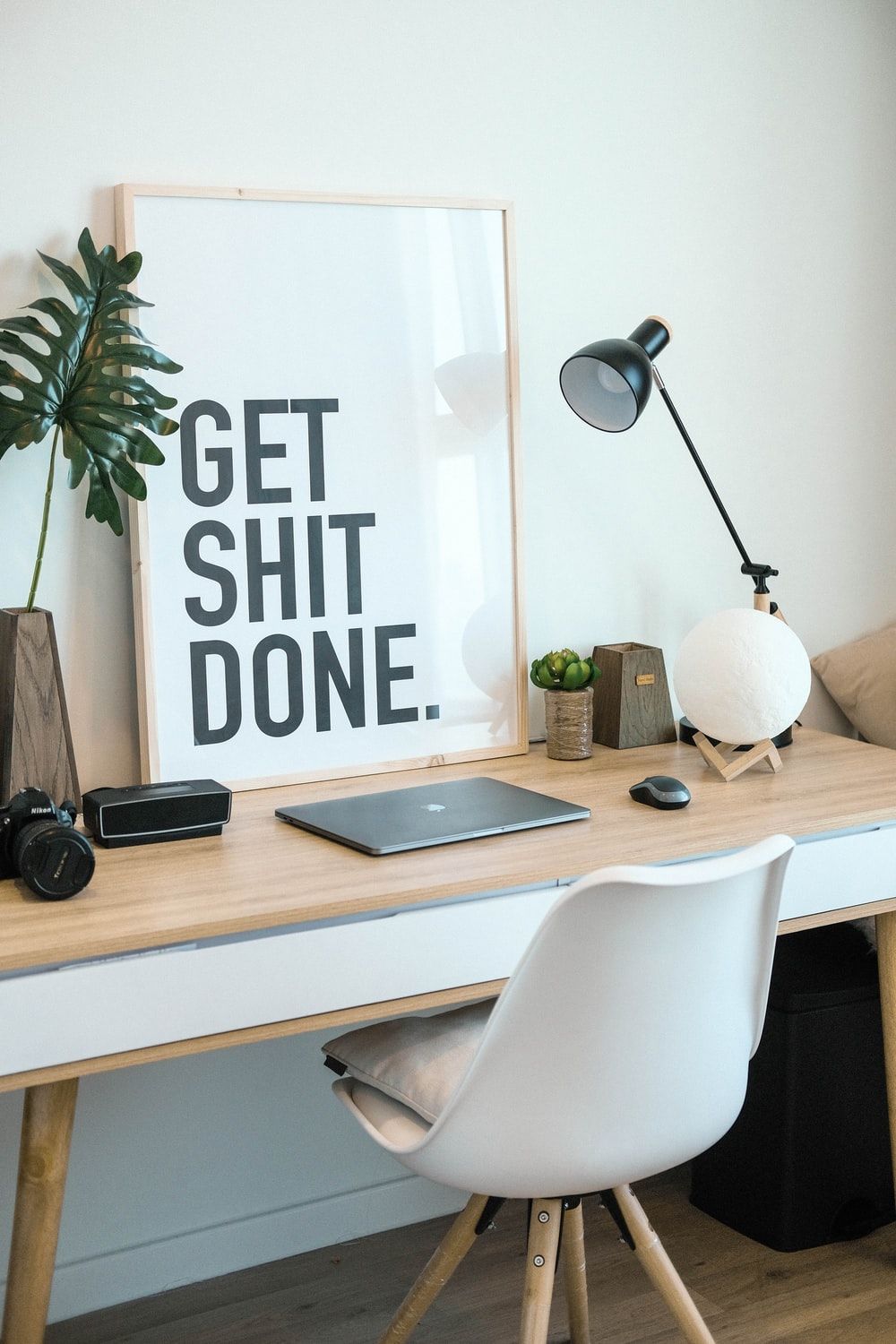 Desk Picture. Download Free Image
