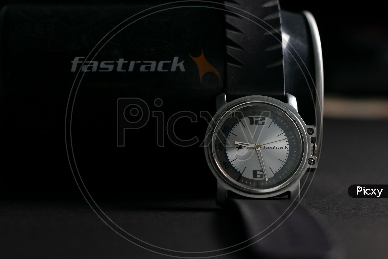 Image Of Fastrack Watch With Watch Packaging Case NT325980 Picxy
