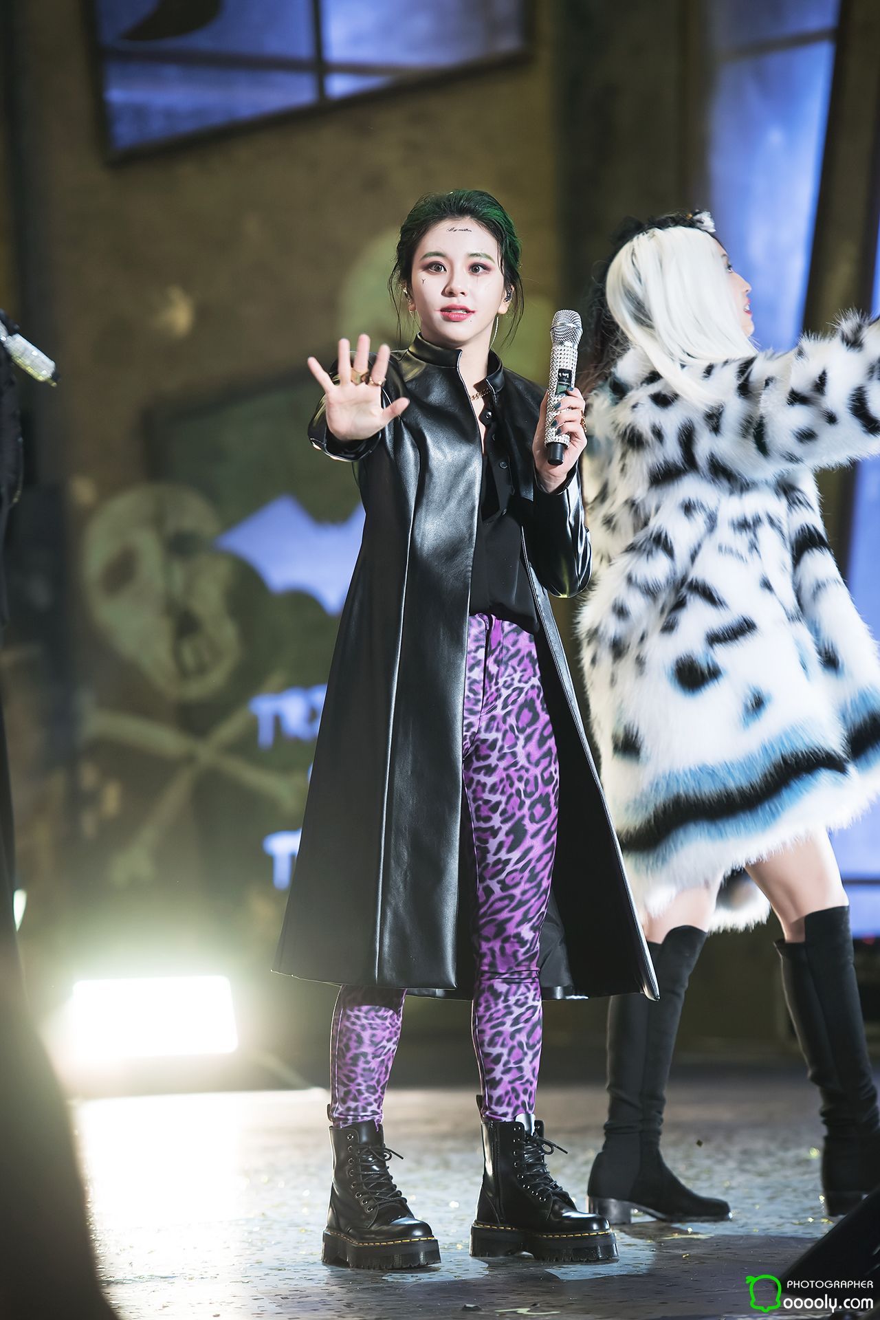 Twice Chaeyoung as the Joker at once halloween fanmeet