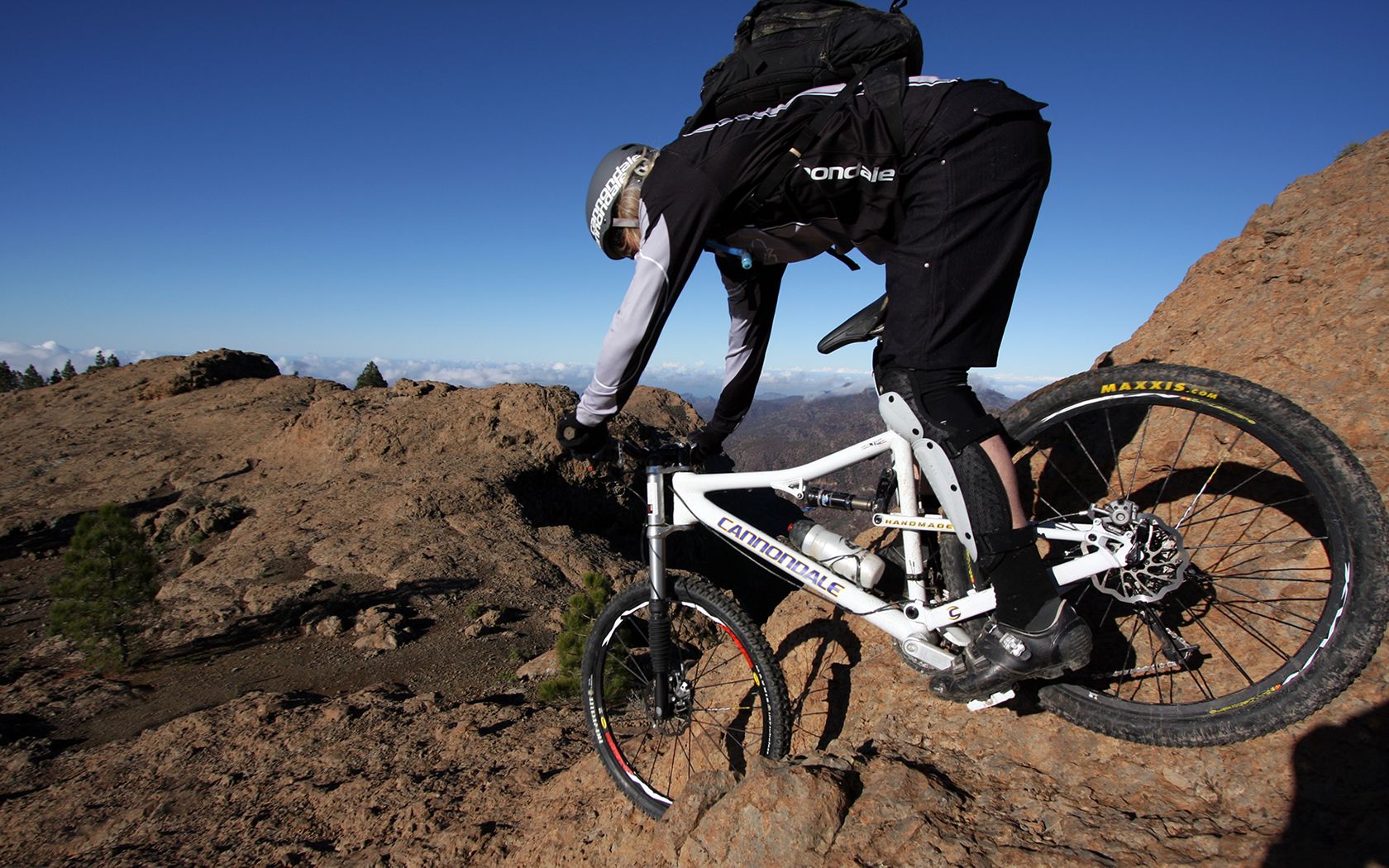 Cannondale Wallpaper (January)