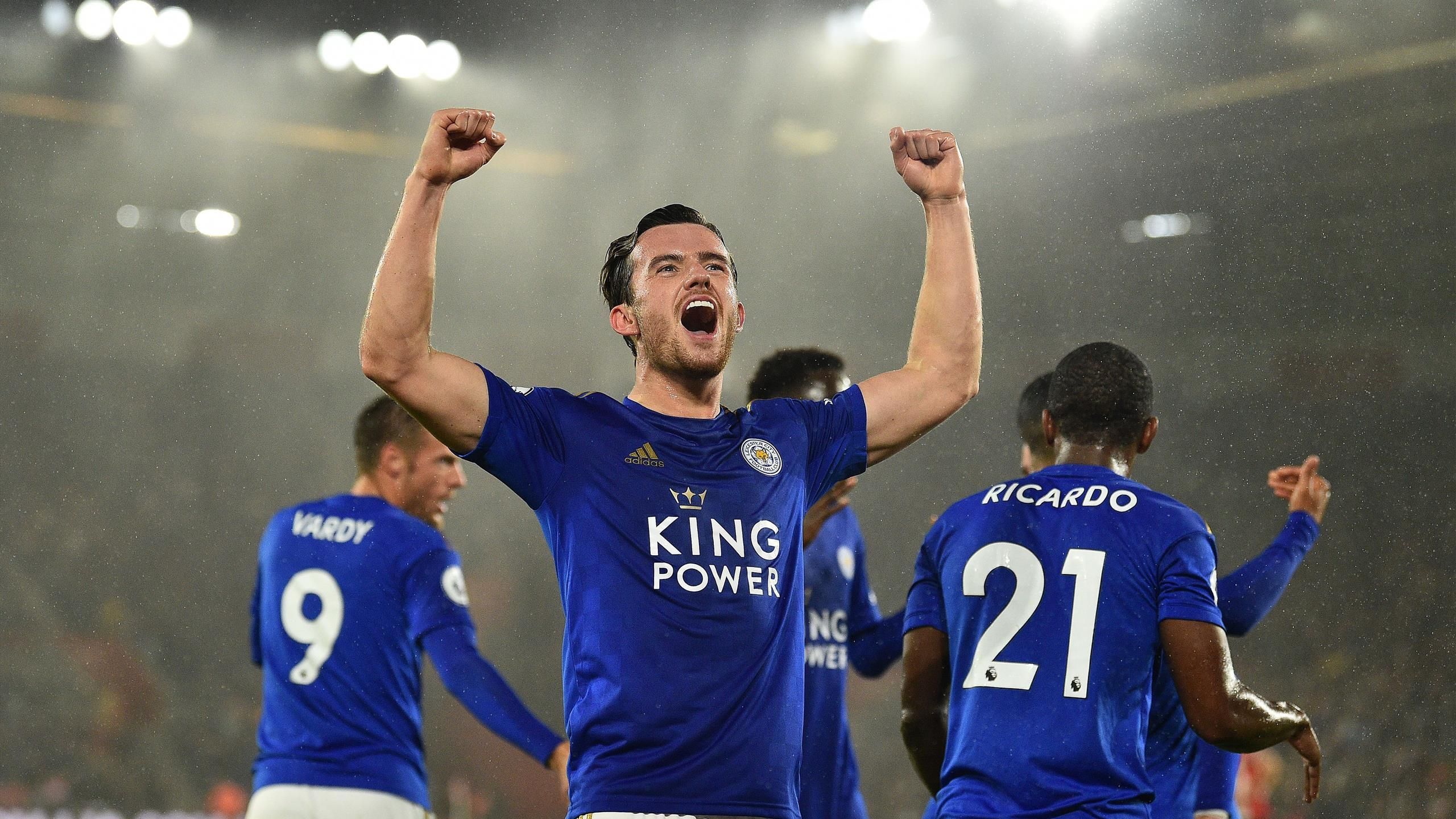 Ben Chilwell to Chelsea edges closer as Leicester extend Christian