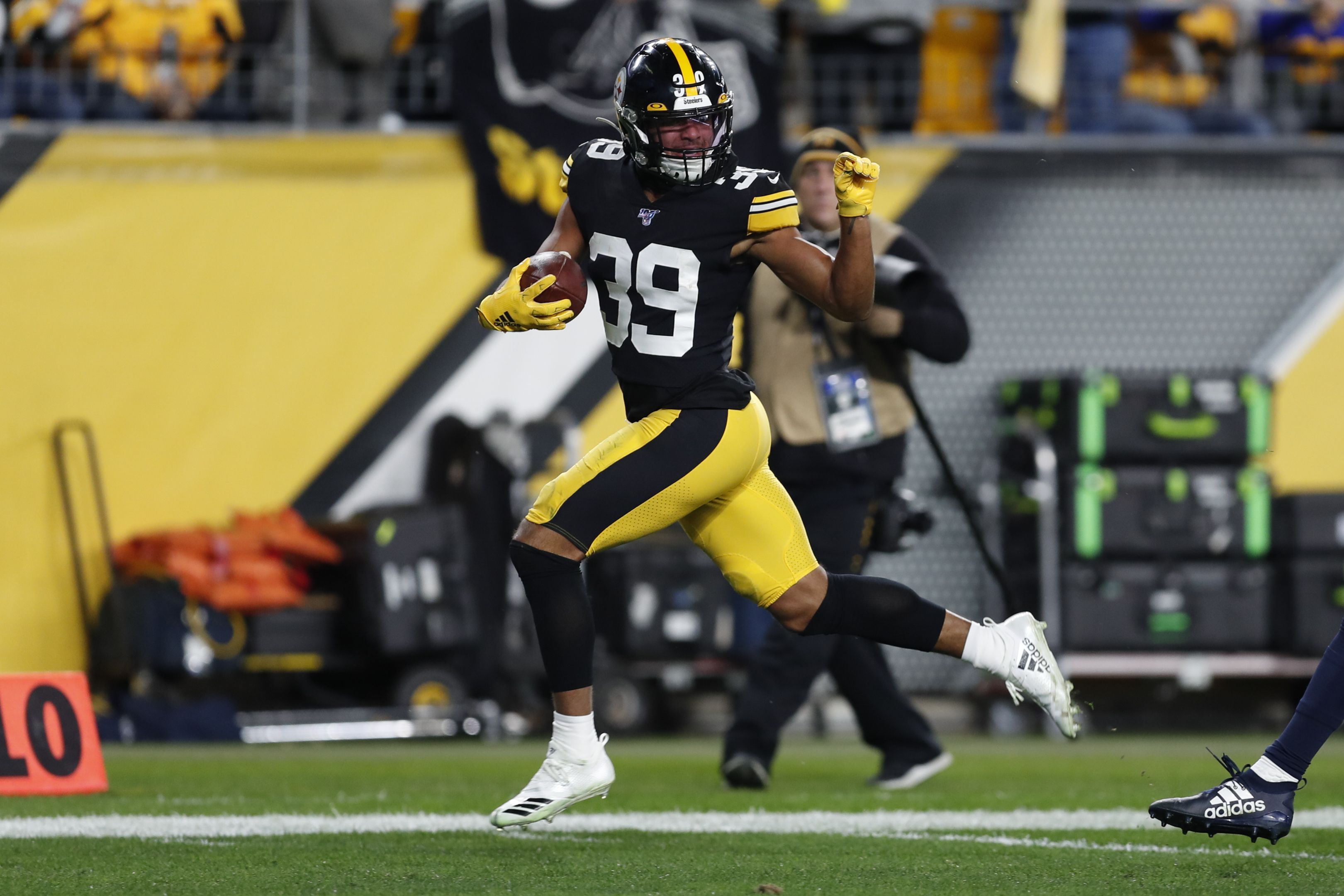 Gallery of the best photo of Steelers S Minkah Fitzpatrick