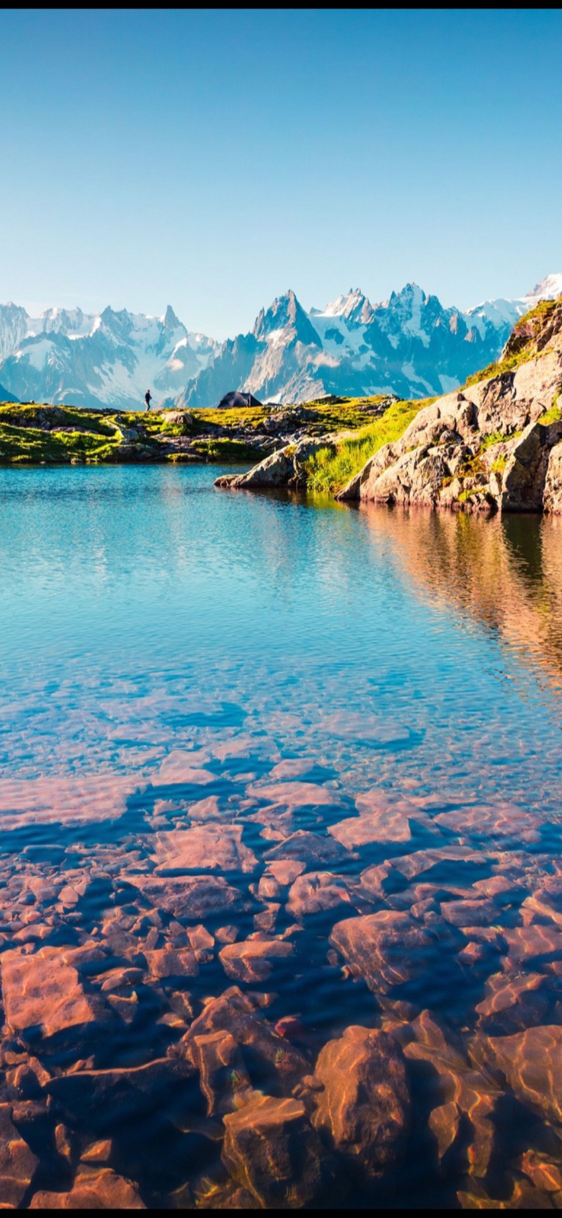The mountainous lake of peace. Summer wallpaper, Nature wallpaper, Wallpaper iphone summer