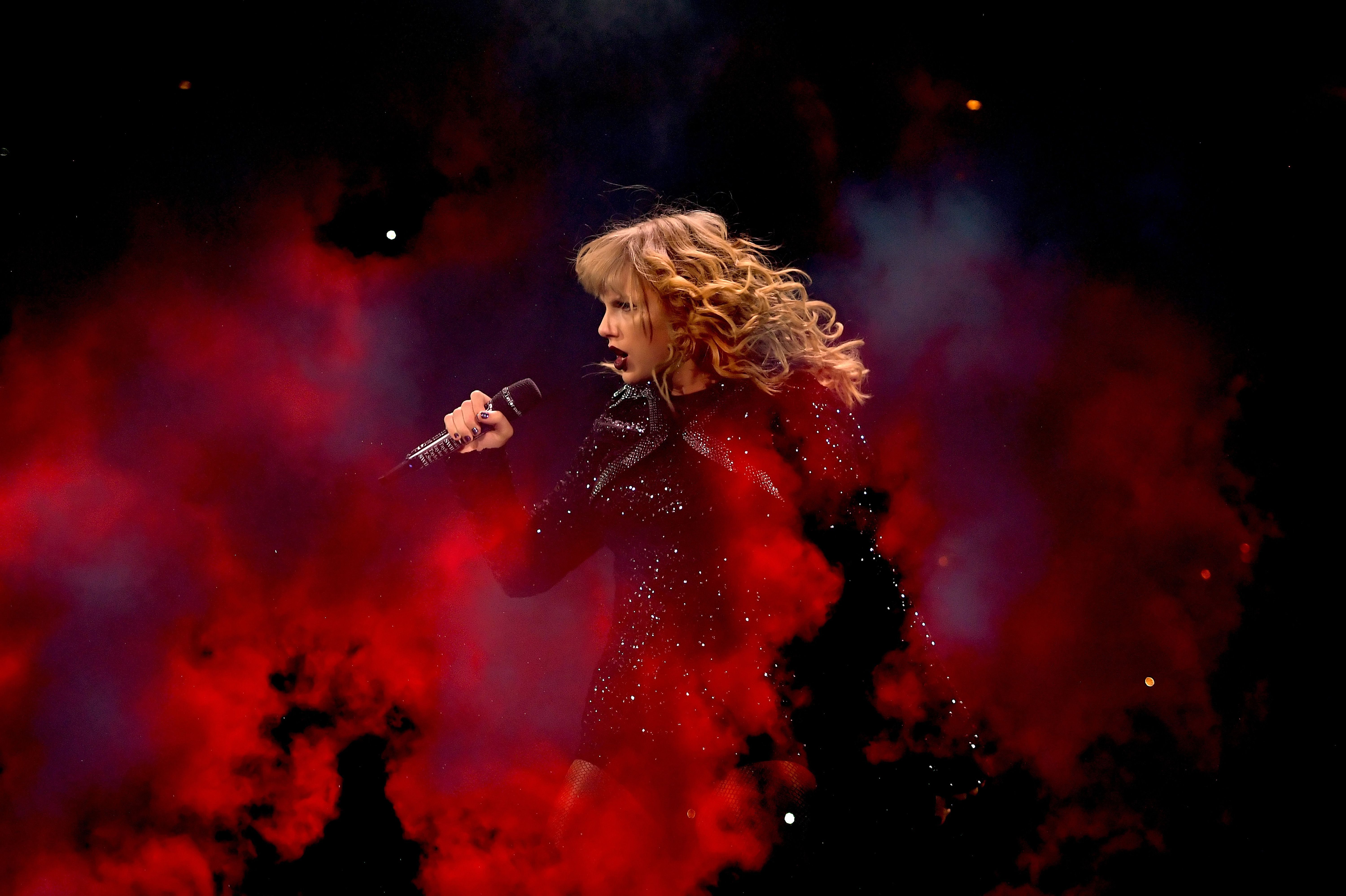 One of the coolest Rep tour pics I've come across. Definitely my new wallpaper