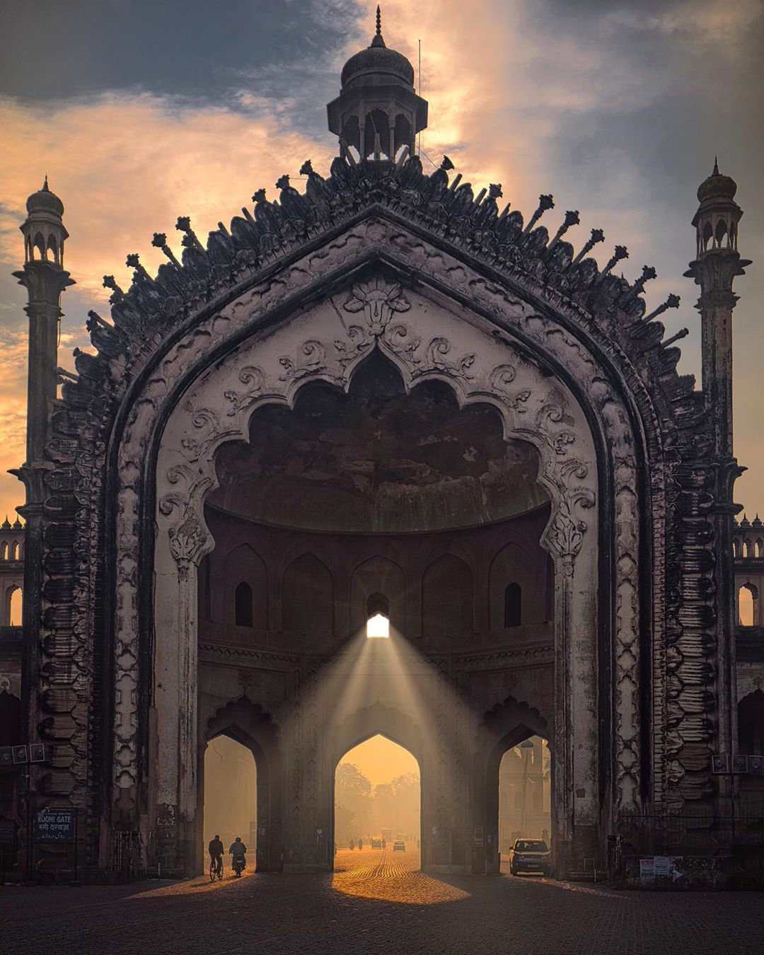 Savad on Instagram: “Rumi Darwaza gives Lucknow a celebratory feel