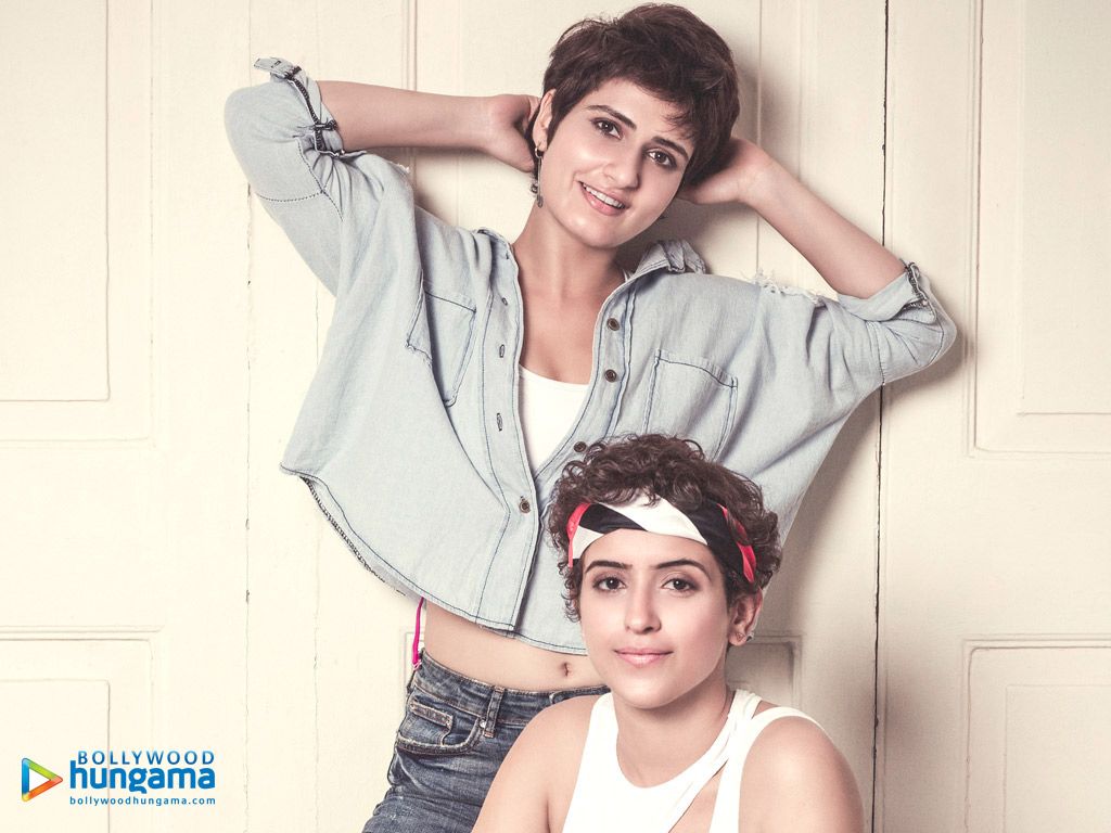 Sanya Malhotra Wallpaper. Sanya Malhotra 2 2