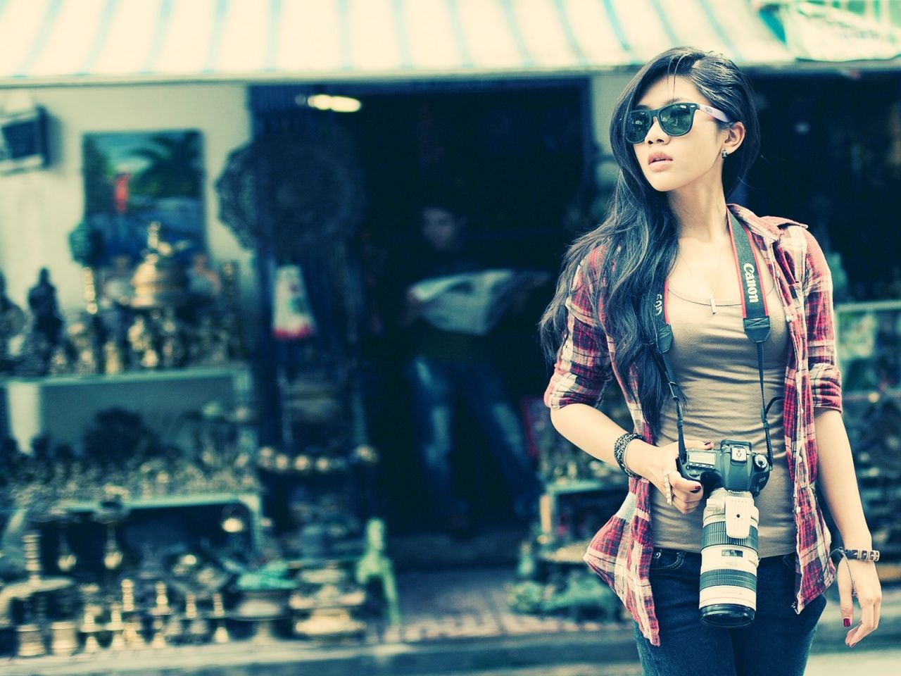 Brunette Girl With Camera desktop PC and Mac wallpaper