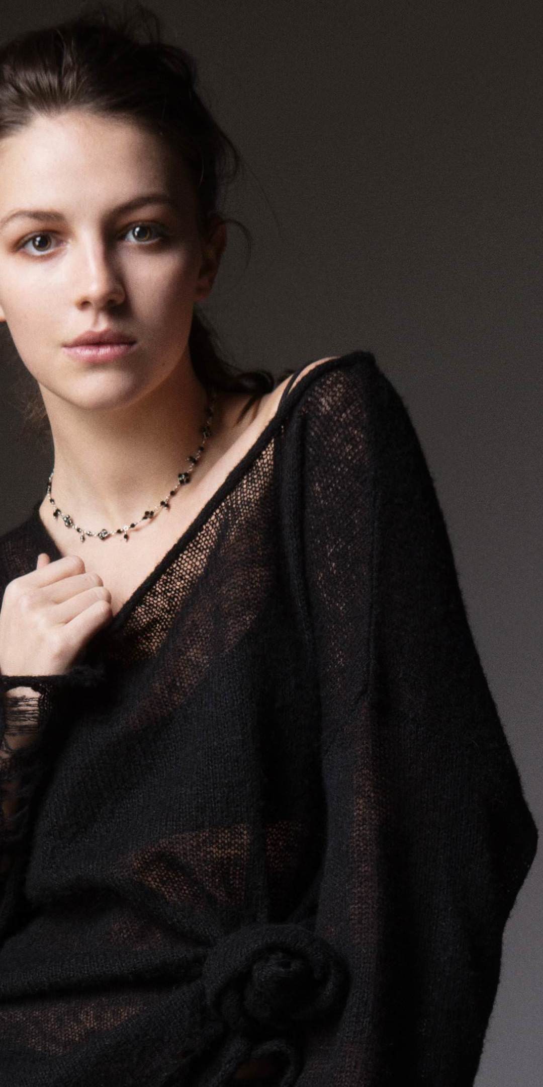 Ella Hunt Wallpapers - Wallpaper Cave