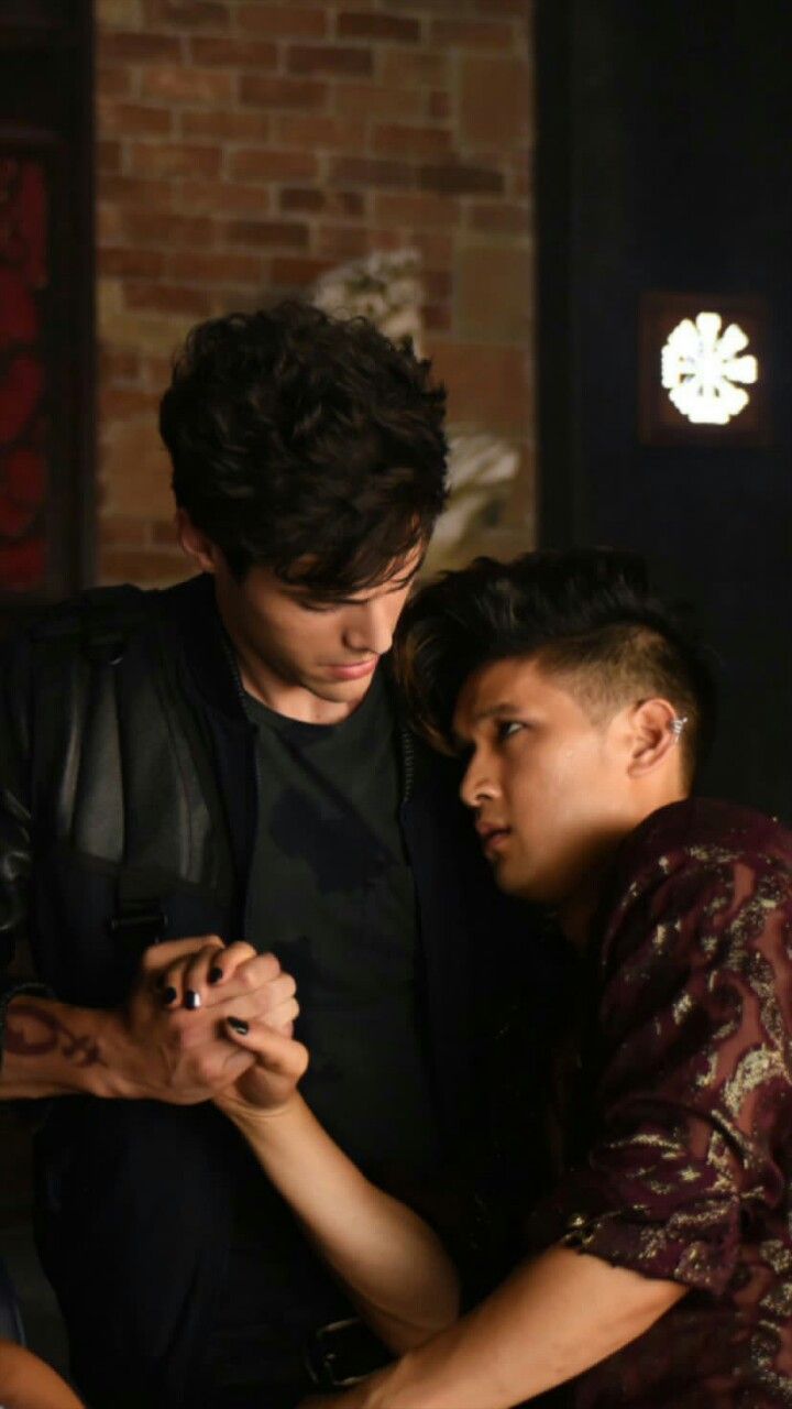 Malec lockscreen shared by amélie