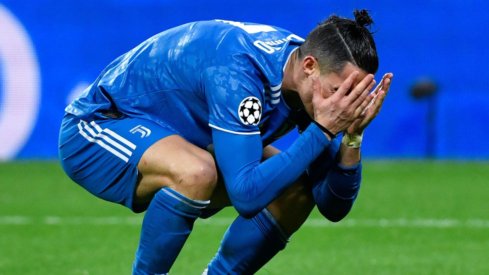 Ronaldo & Dybala caught on camera blaming Juventus midfield for Lyon defeat. The Union Journal
