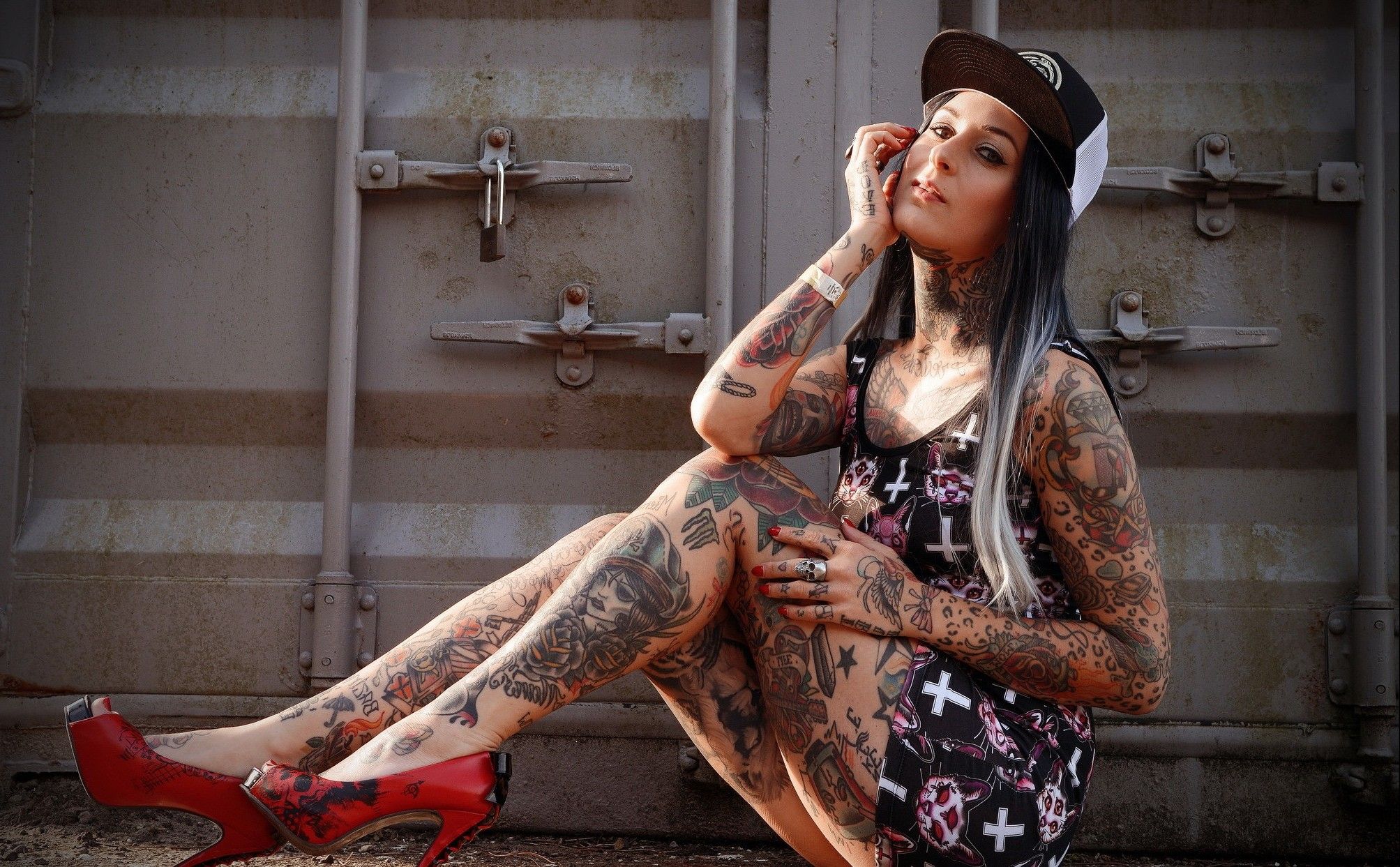 women, Tattoos, Model, High Heels, Hat Wallpaper HD / Desktop