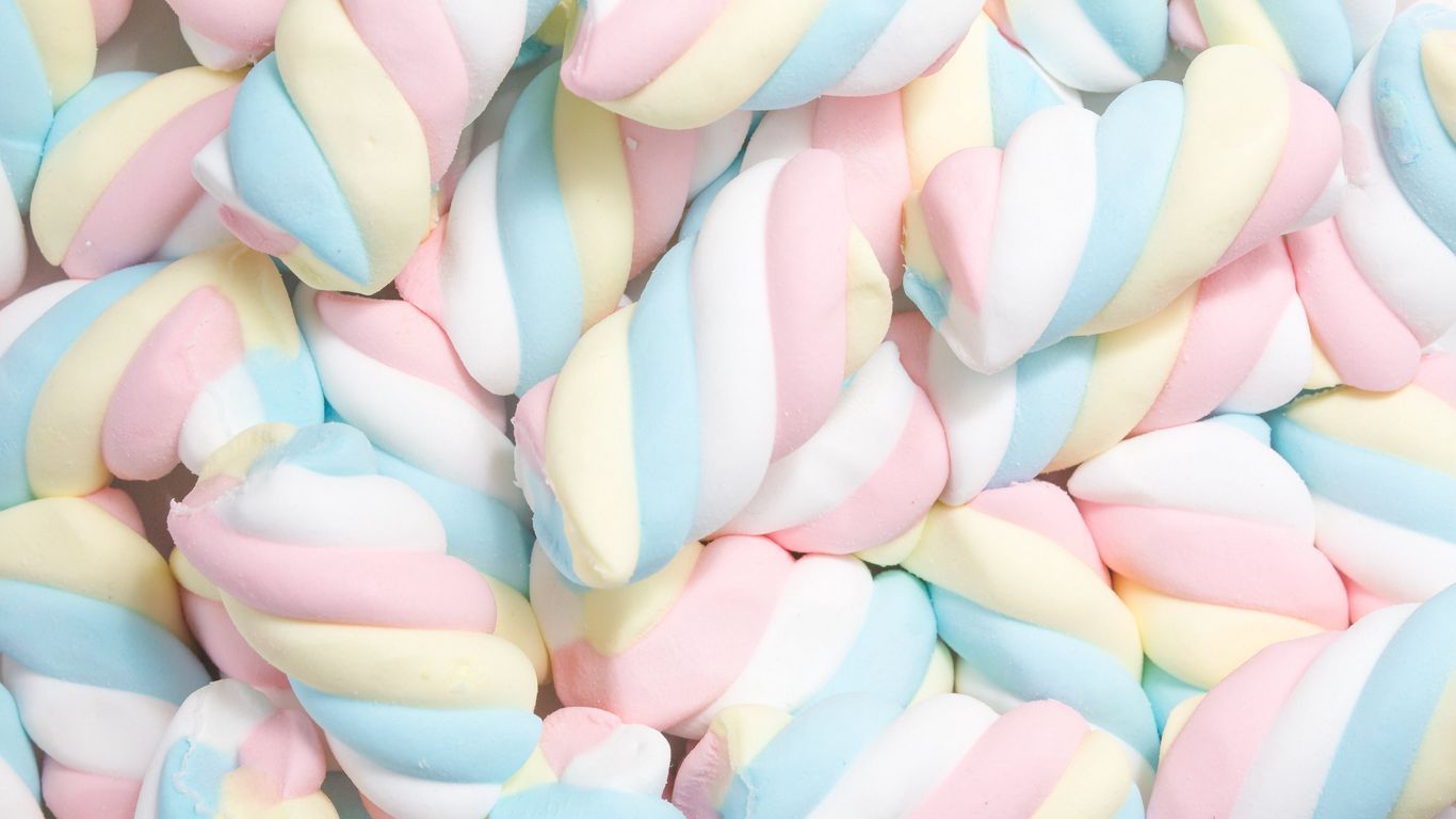 Download wallpaper 1366x768 marshmallow, spiral, pastel, sweet