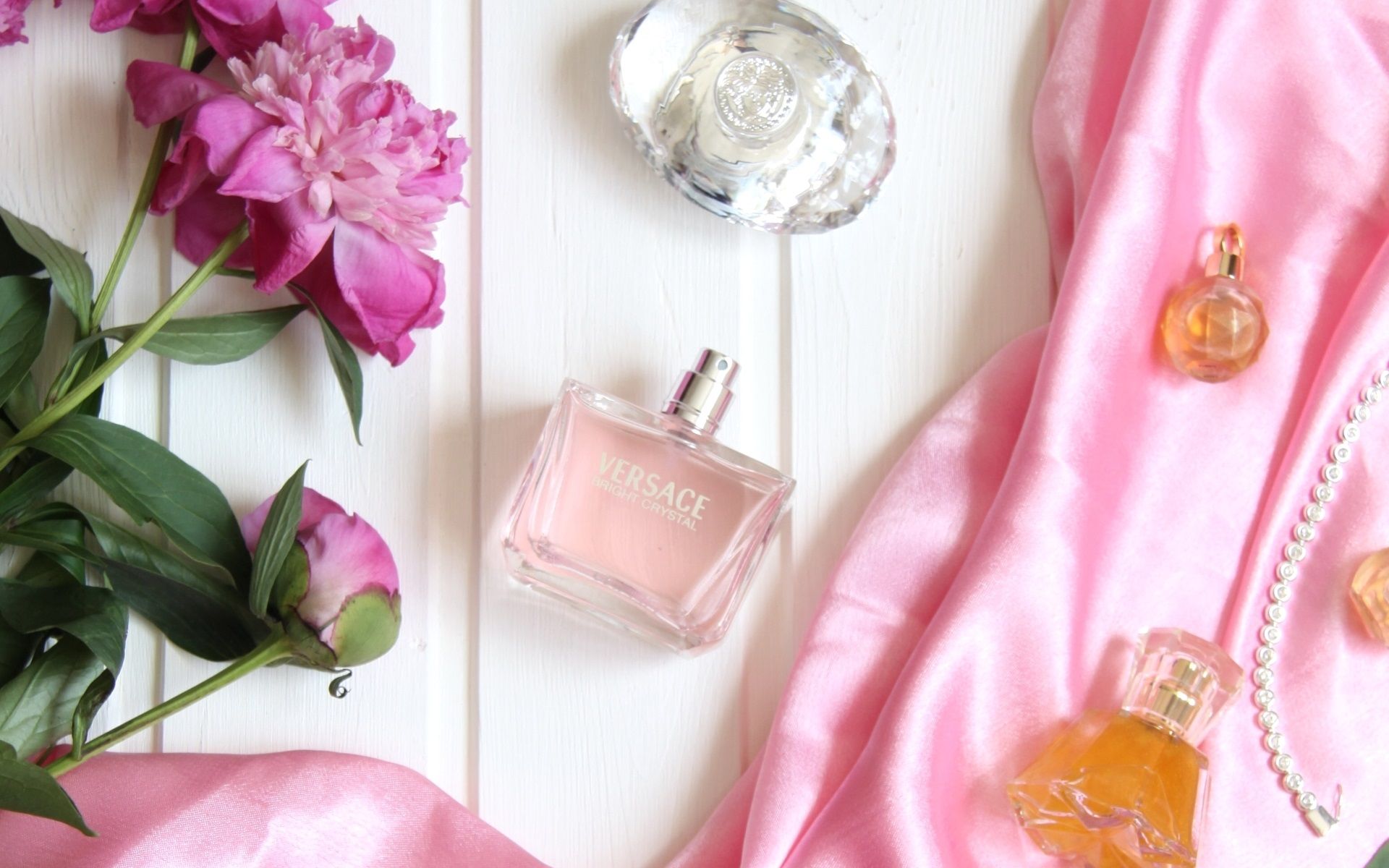 Wallpaper Perfume and flowers 1920x1200 HD Picture, Image
