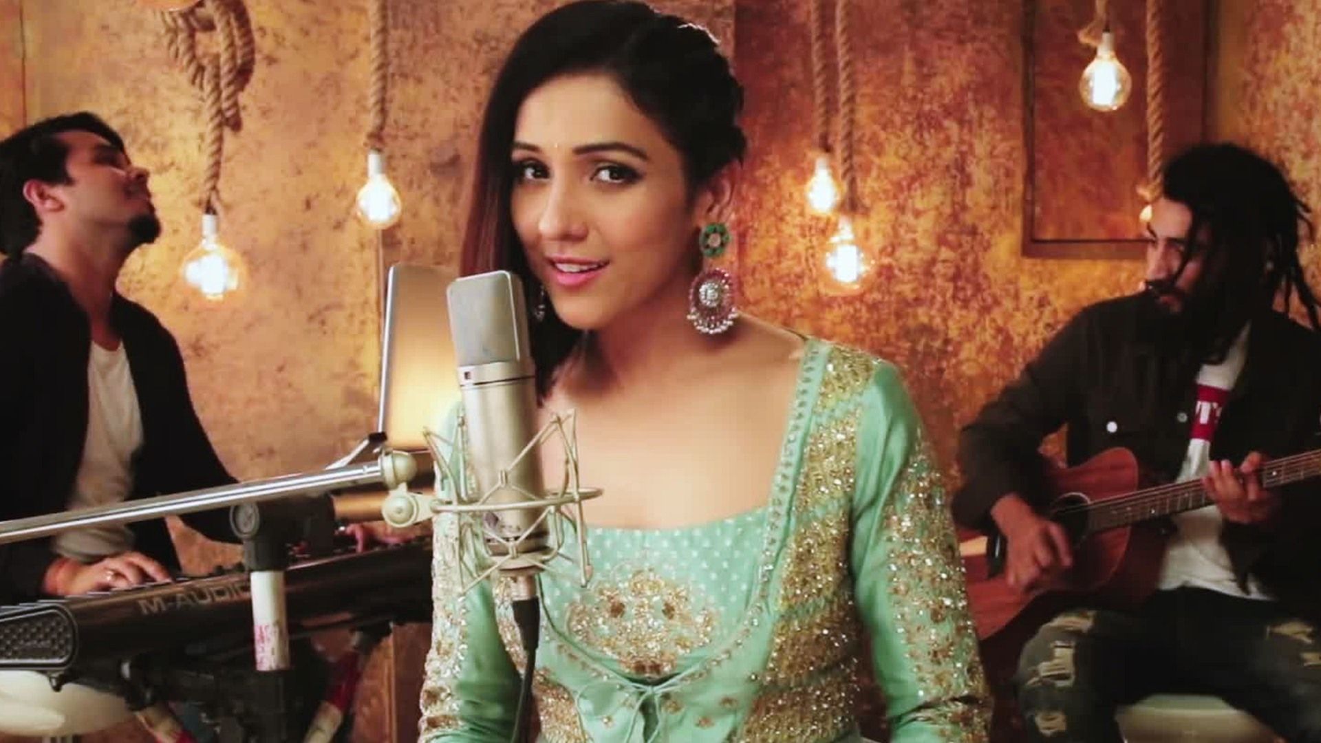 Neeti Mohan Singer HD Wallpaper 39194