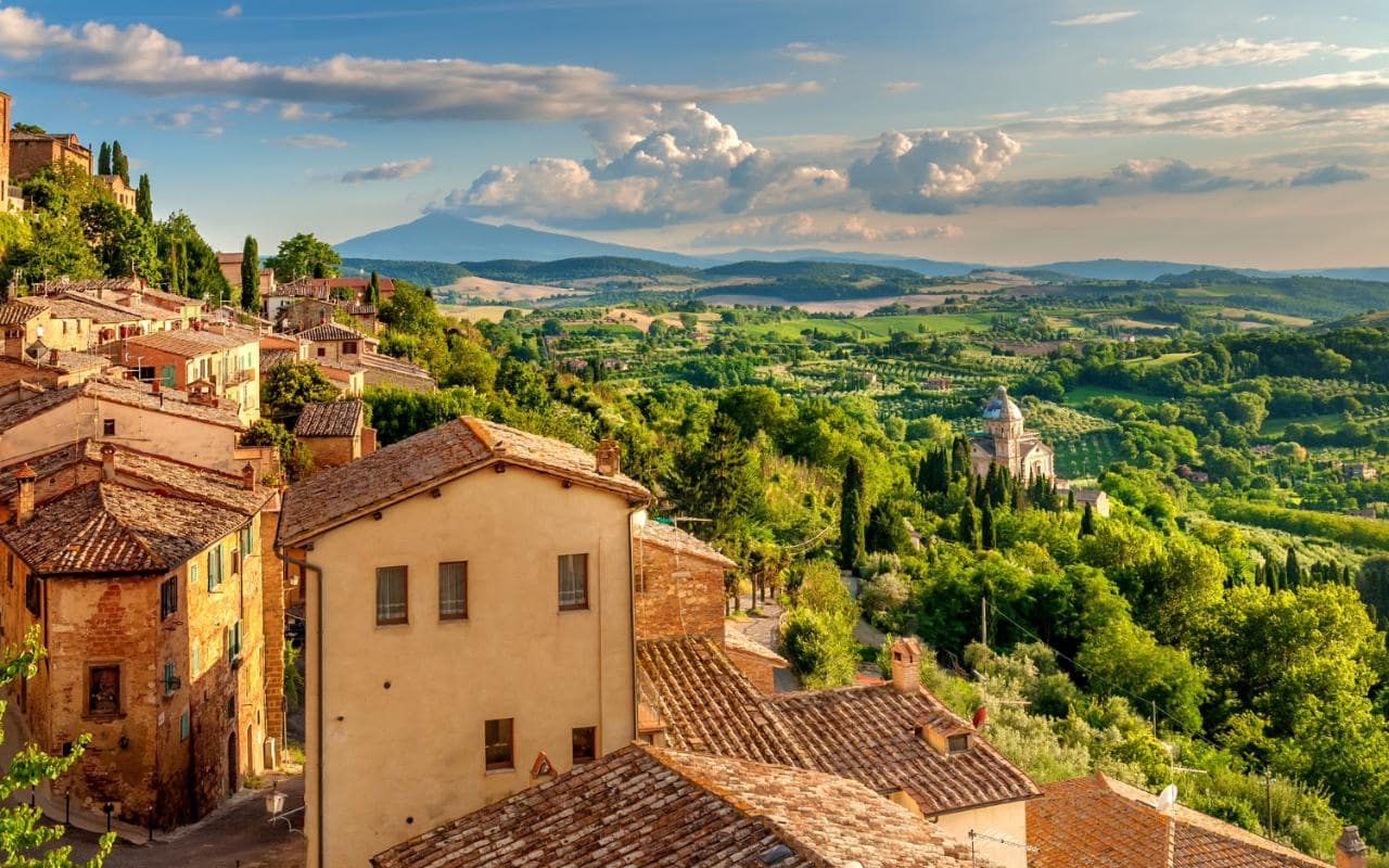 A beautiful walk in Tuscany that takes your breath away