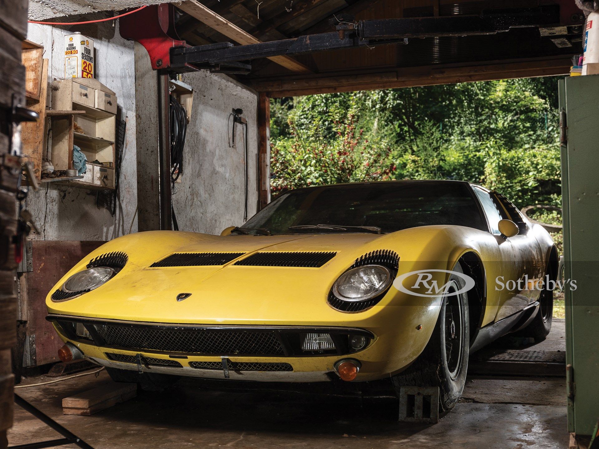 Lamborghini Miura P400 S by Bertone. London 2019. RM Sotheby's