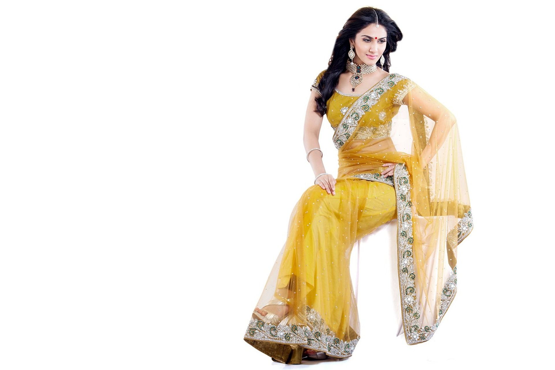 Actress in Saree desktop wallpaper, free desktop Wallpaper