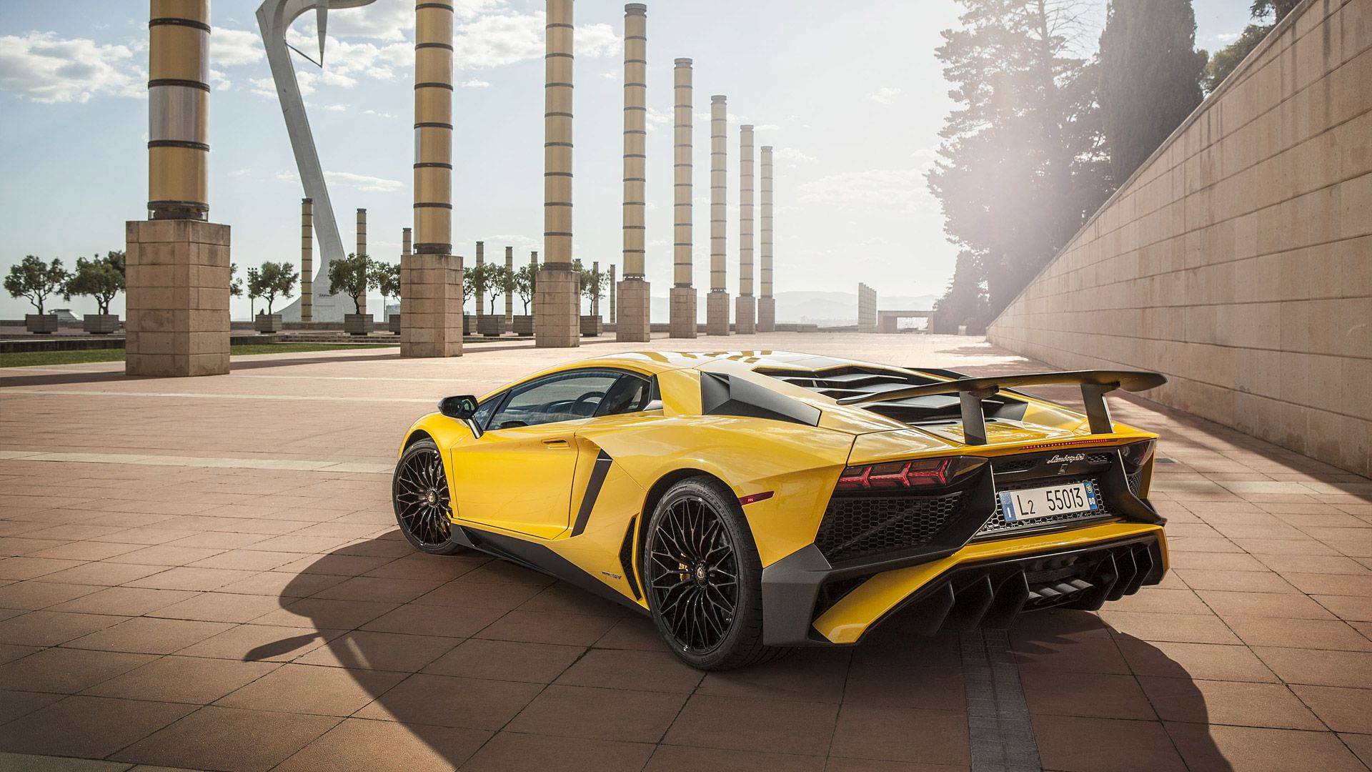 Lamborghini Aventador LP750 4 SV Wallpaper, Specs & Videos