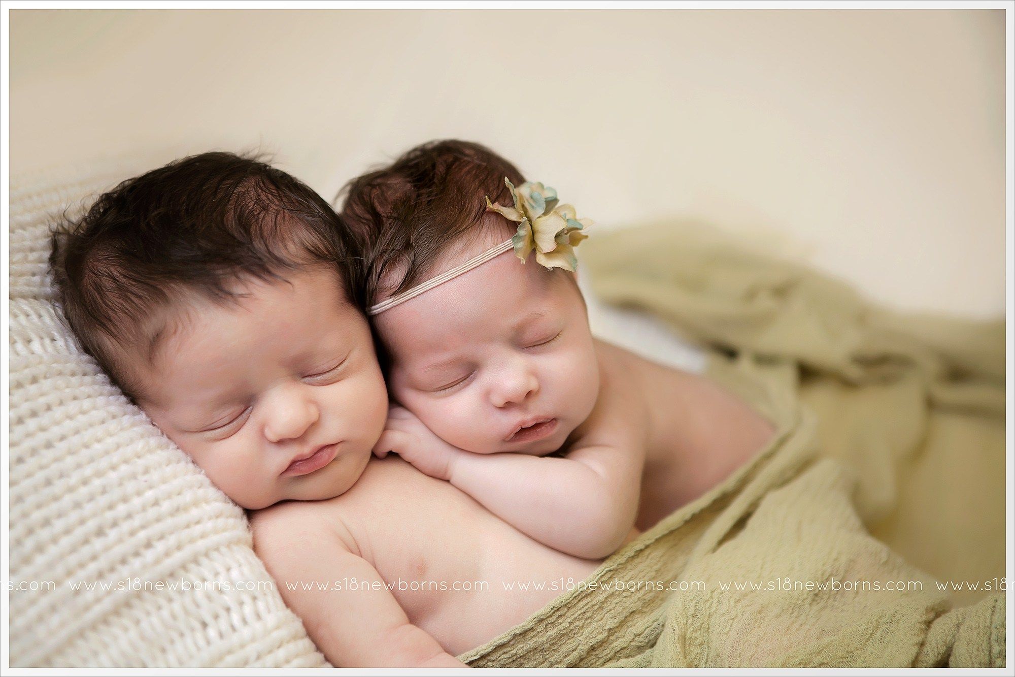 Newborn Babies Wallpaper
