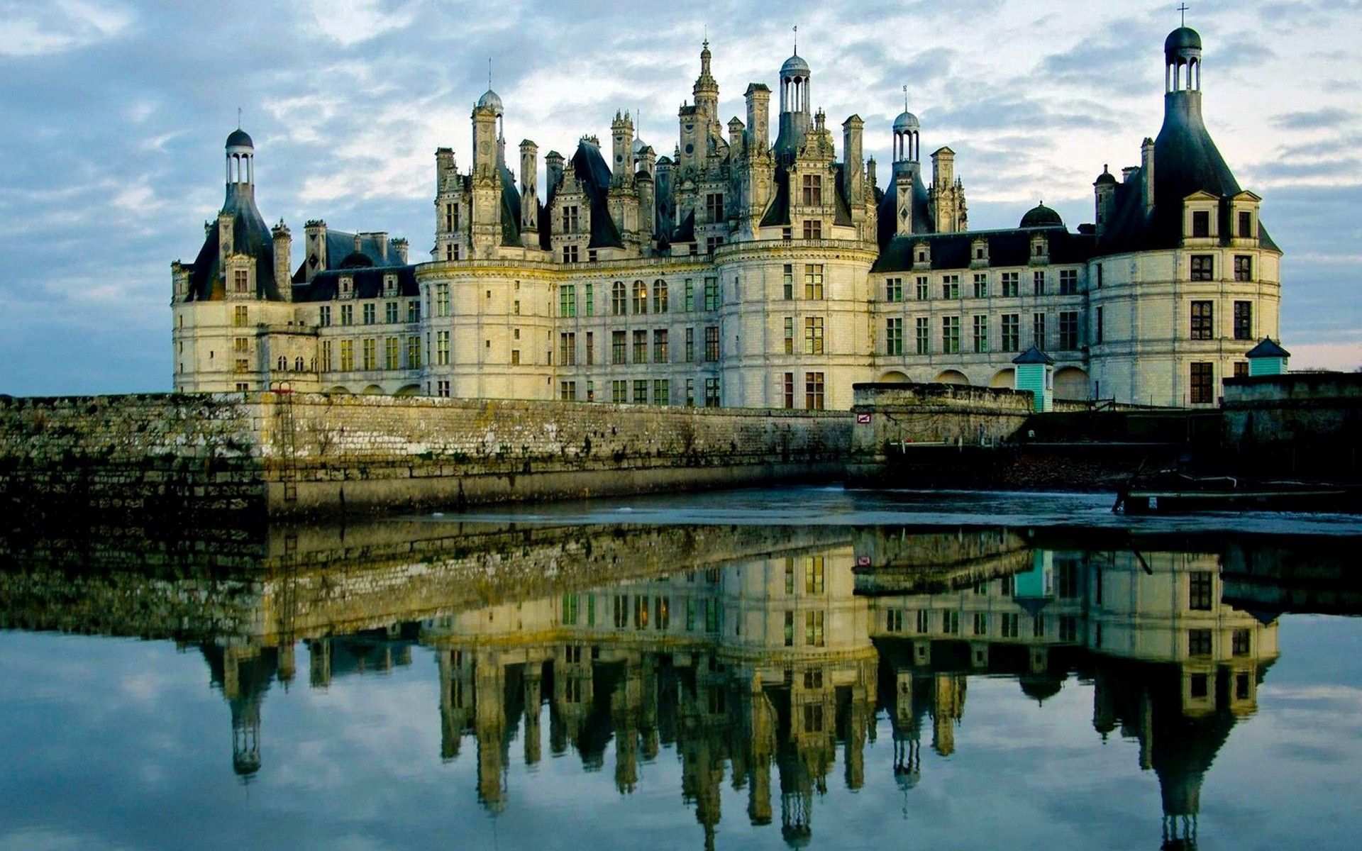 Beautiful Palace in France HD Photo
