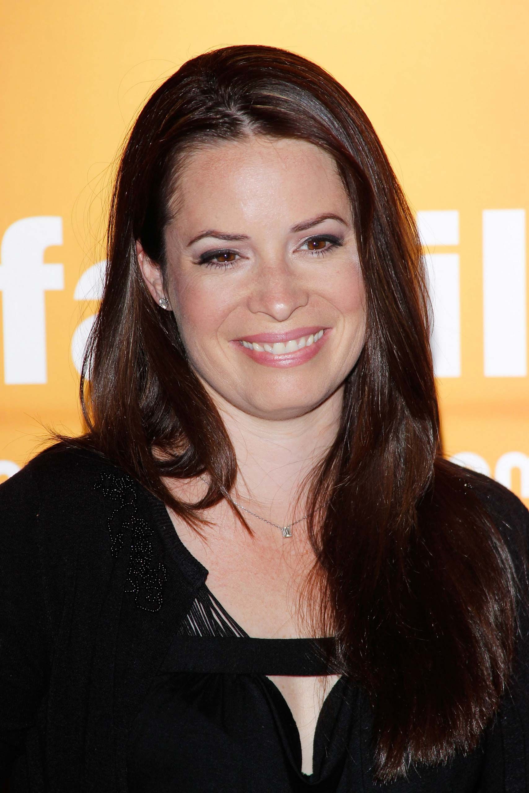 Holly Marie Combs HD. Holly marie combs, Holly marie