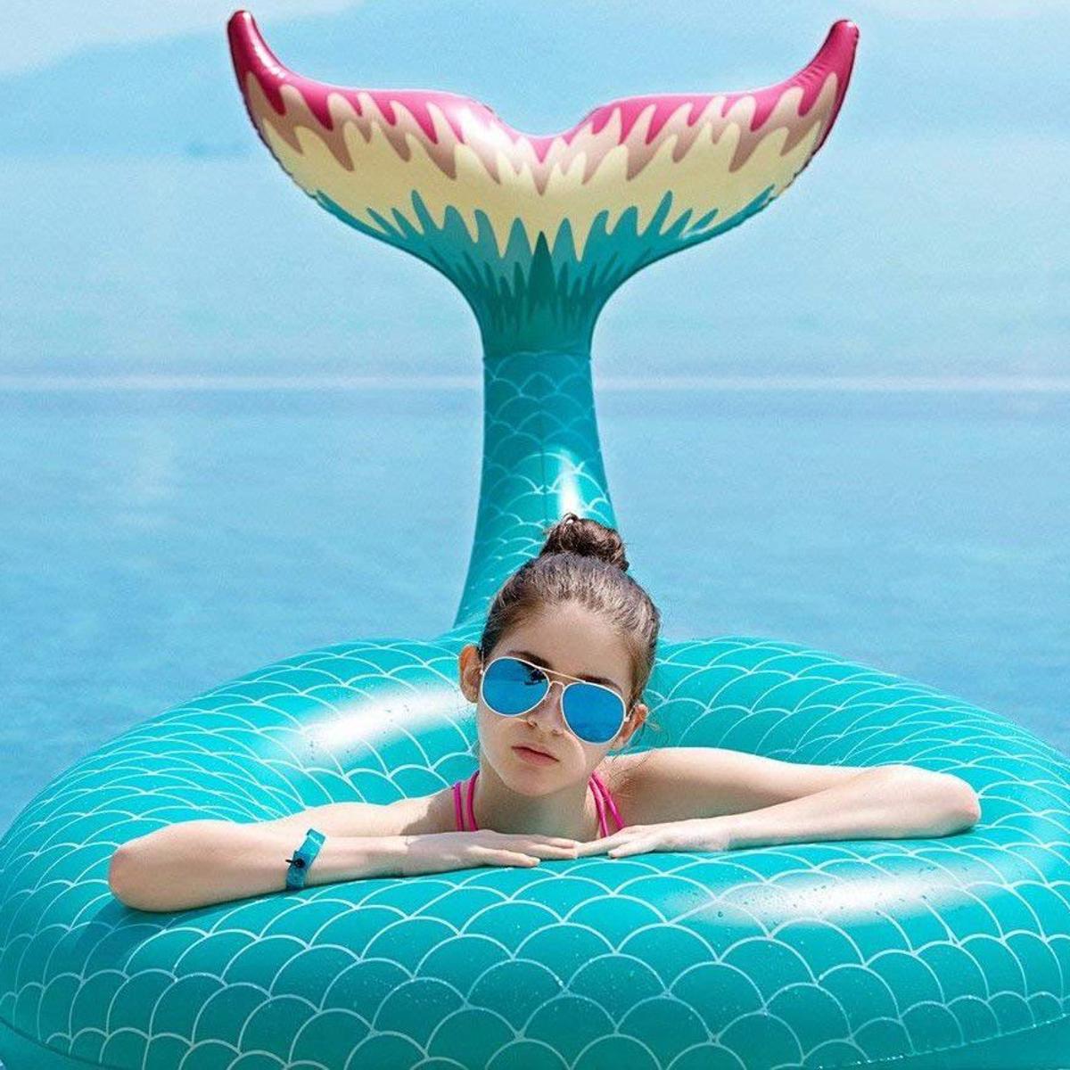 Buying Guide: If you need a ridiculous pool float, Jasonwell has
