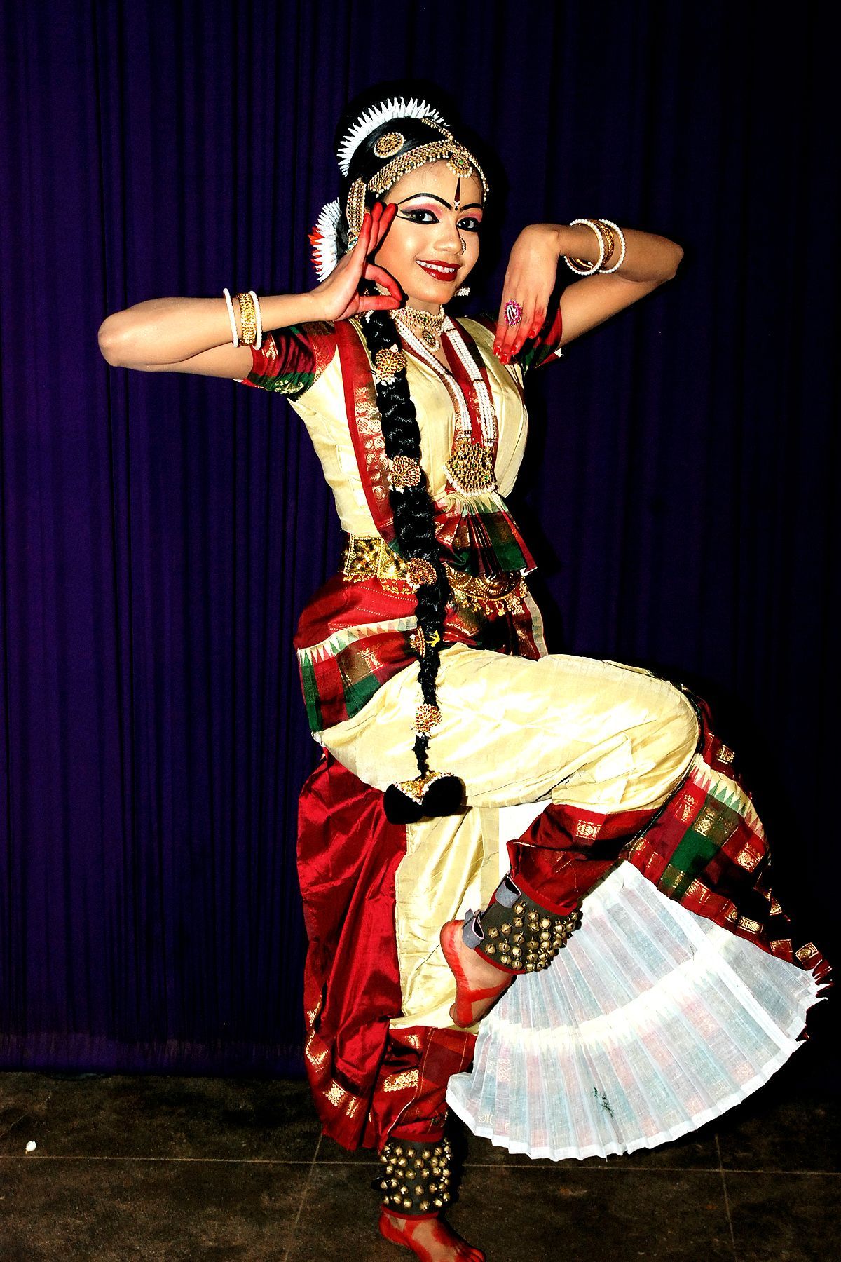 Kuchipudi dance form. Indian classical dancer, Indian classical