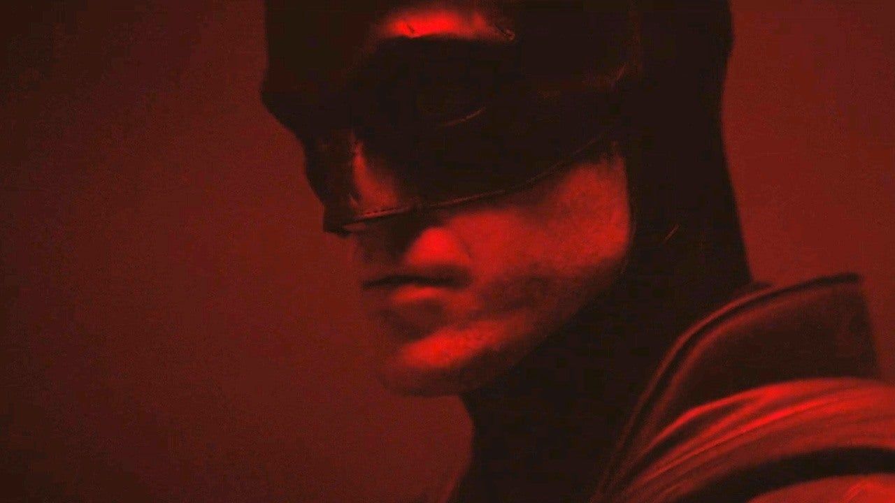 The Batman: First Look at Robert Pattinson in New Batsuit