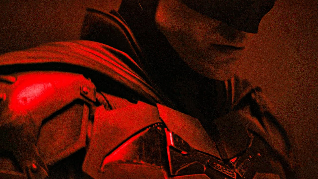 THE BATMAN First Look Pattinson's Batsuit Reveal (2021)