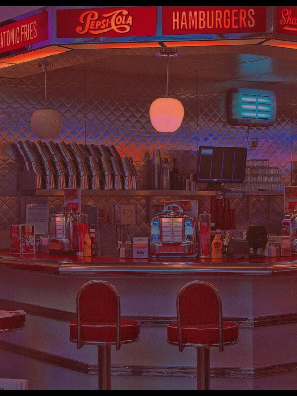 do you want to go there? YES I LOVE DINERS. Diner aesthetic