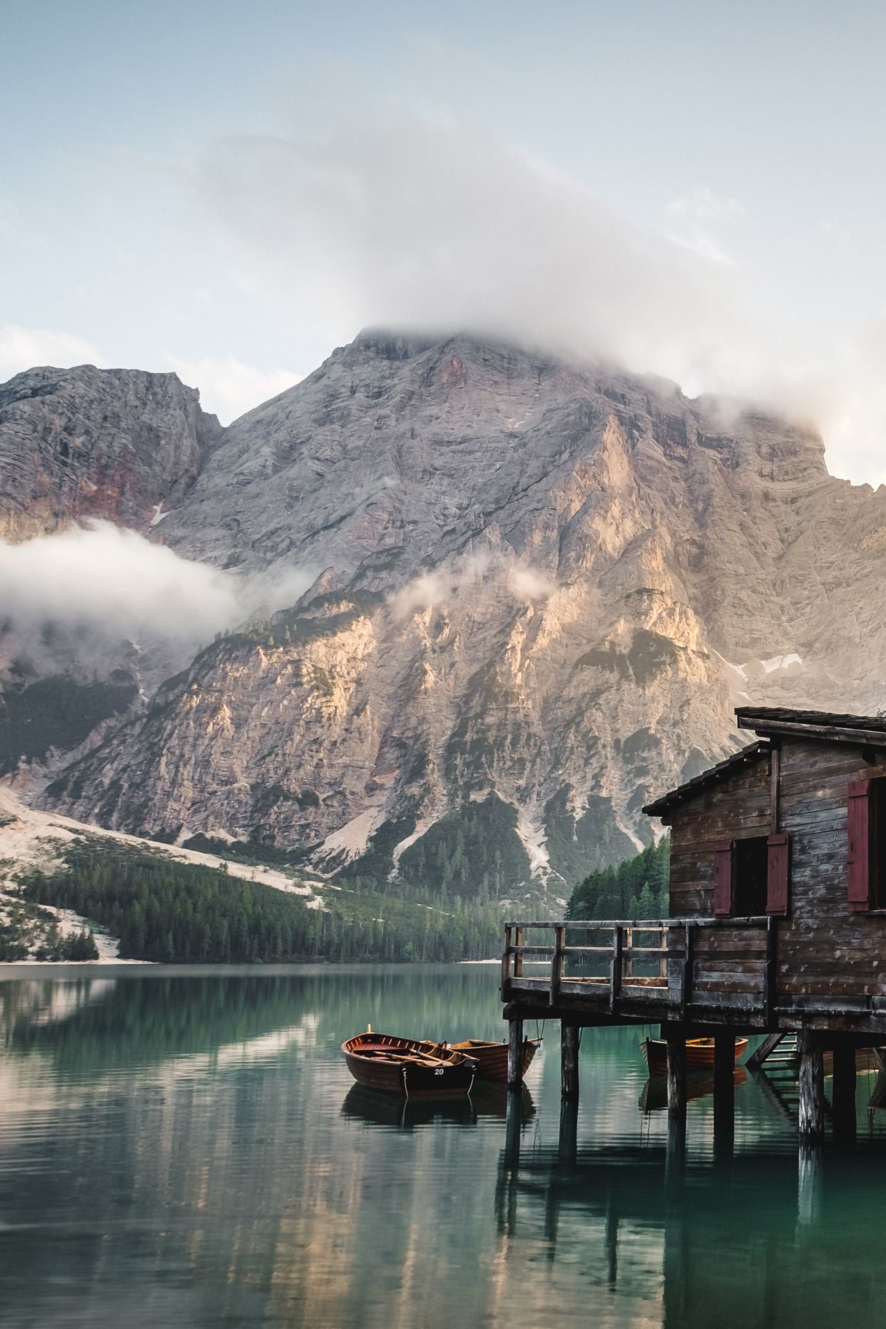 lvndscpe: “Lago di Braies, Italy.