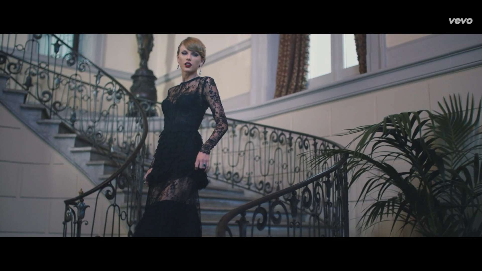Music Video: Taylor Swift-'Blank Space'