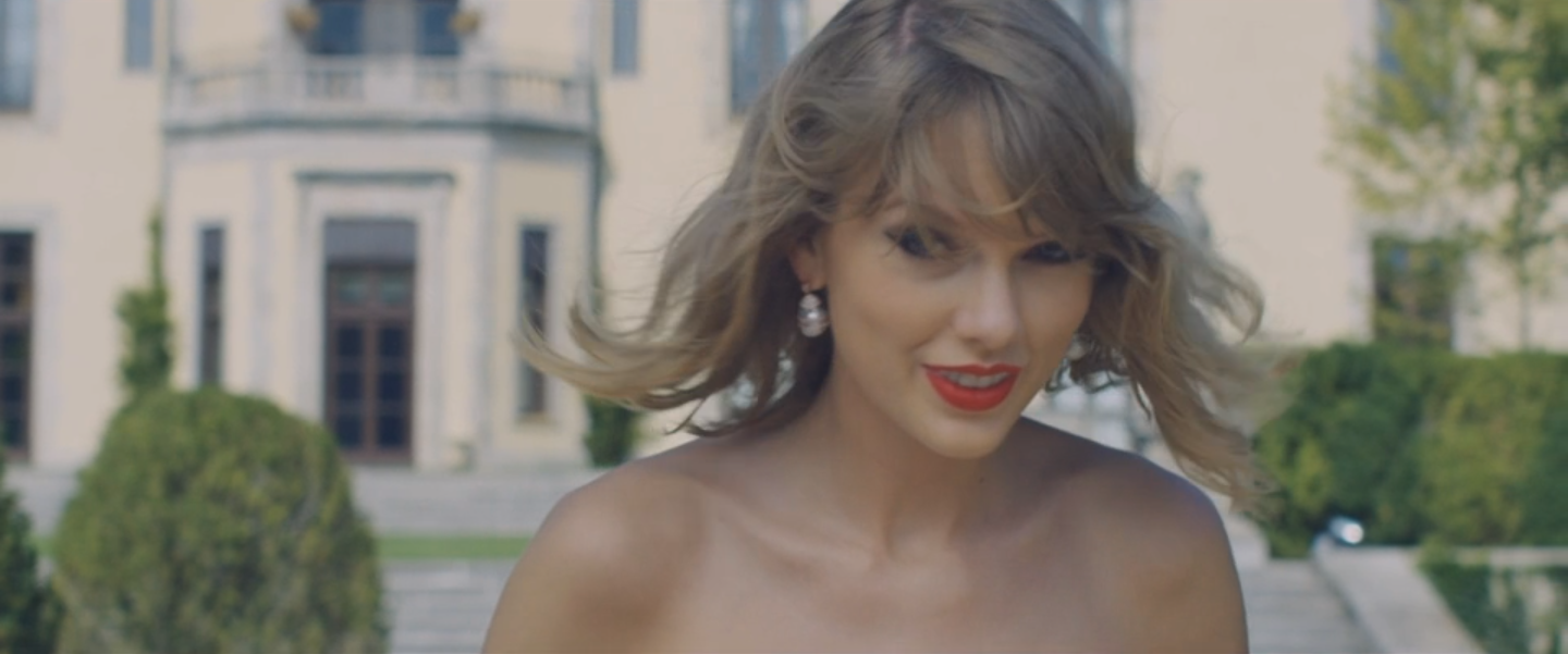 Taylor Swift's Blank Space Music Video Turns Her From Daydream