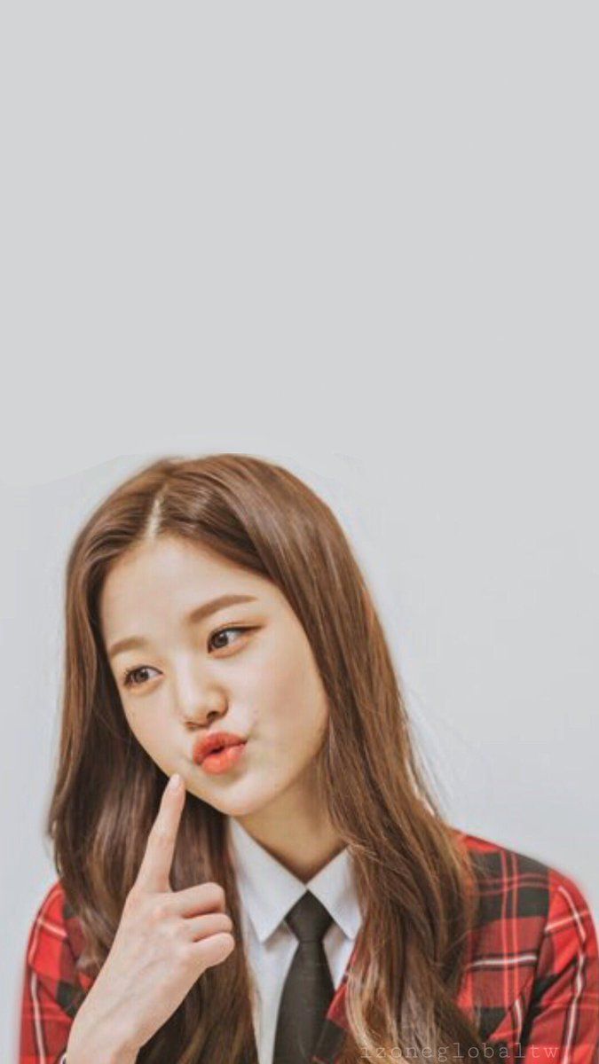 Izone Wallpaper