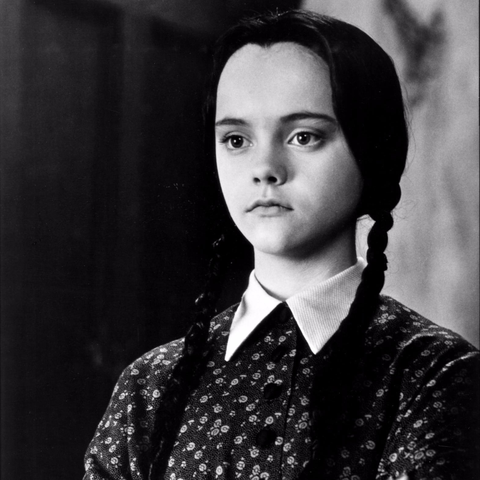 Обои wednesday addams