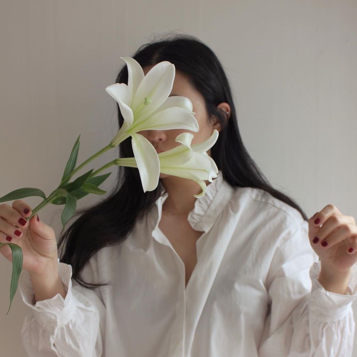 White Aesthetic Girls Wallpapers Wallpaper Cave