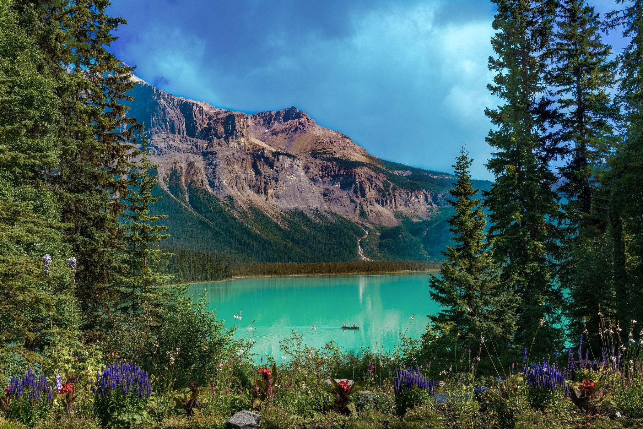 Photos for free landscape, Emerald Lake, mountains the desktop