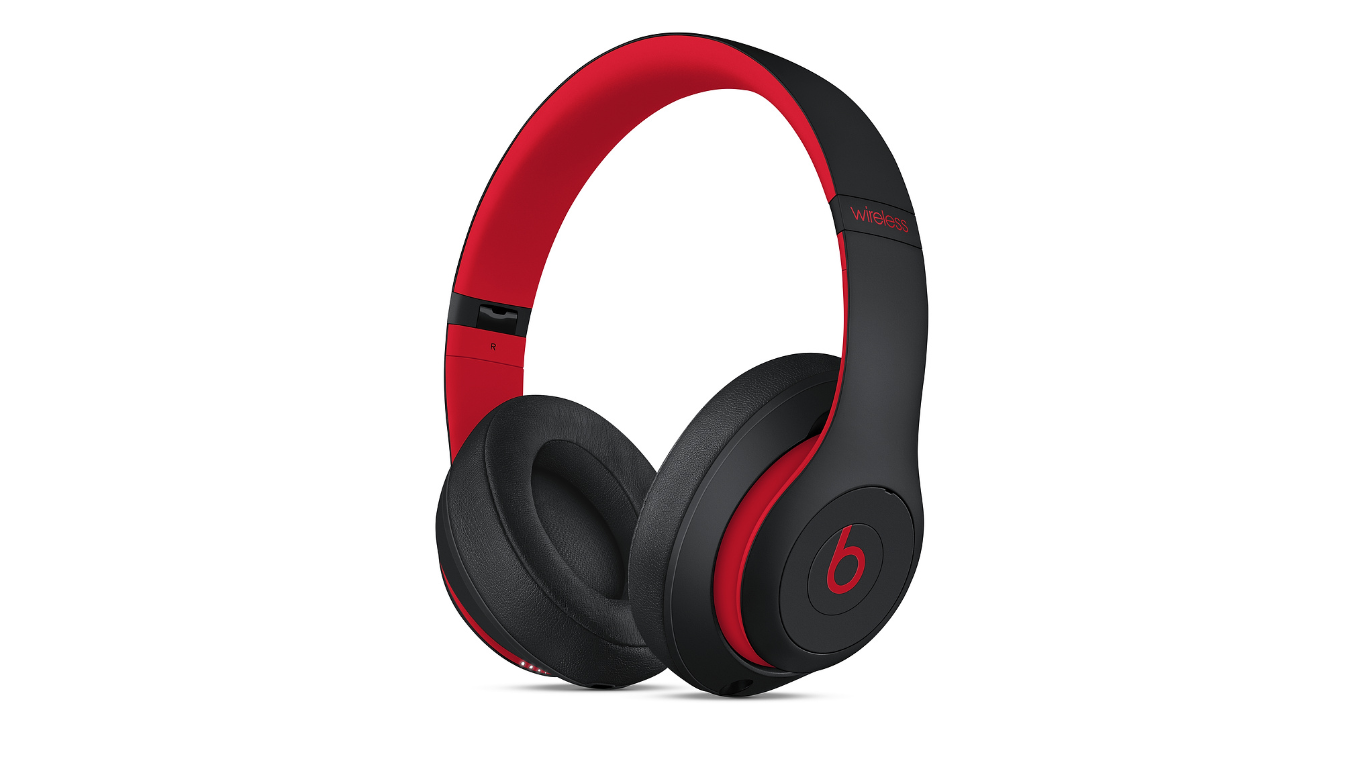 Is Apple Neglecting Beats' Headphone Business in Favor of Its Own